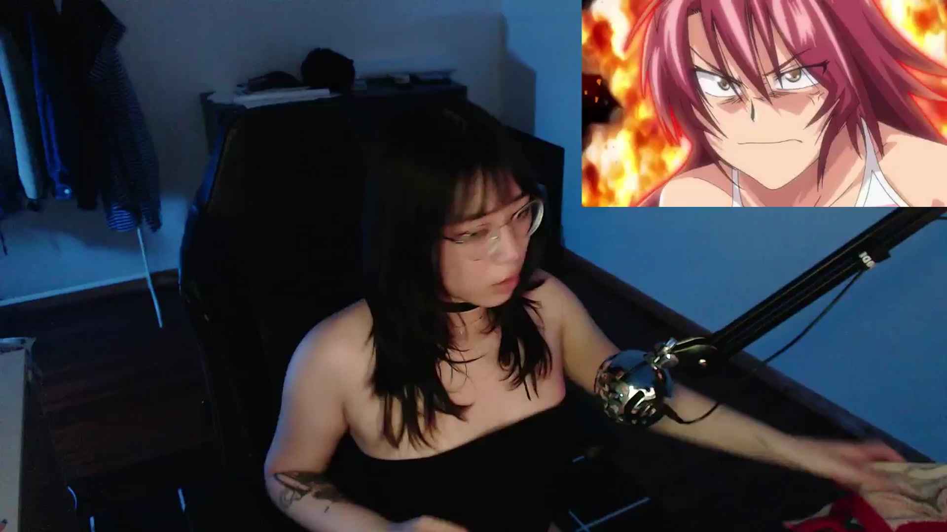 Gallery image thumbnail from Kuromin's myfreecams stream on, 06/28/2024, 01:06 image 9 of 20