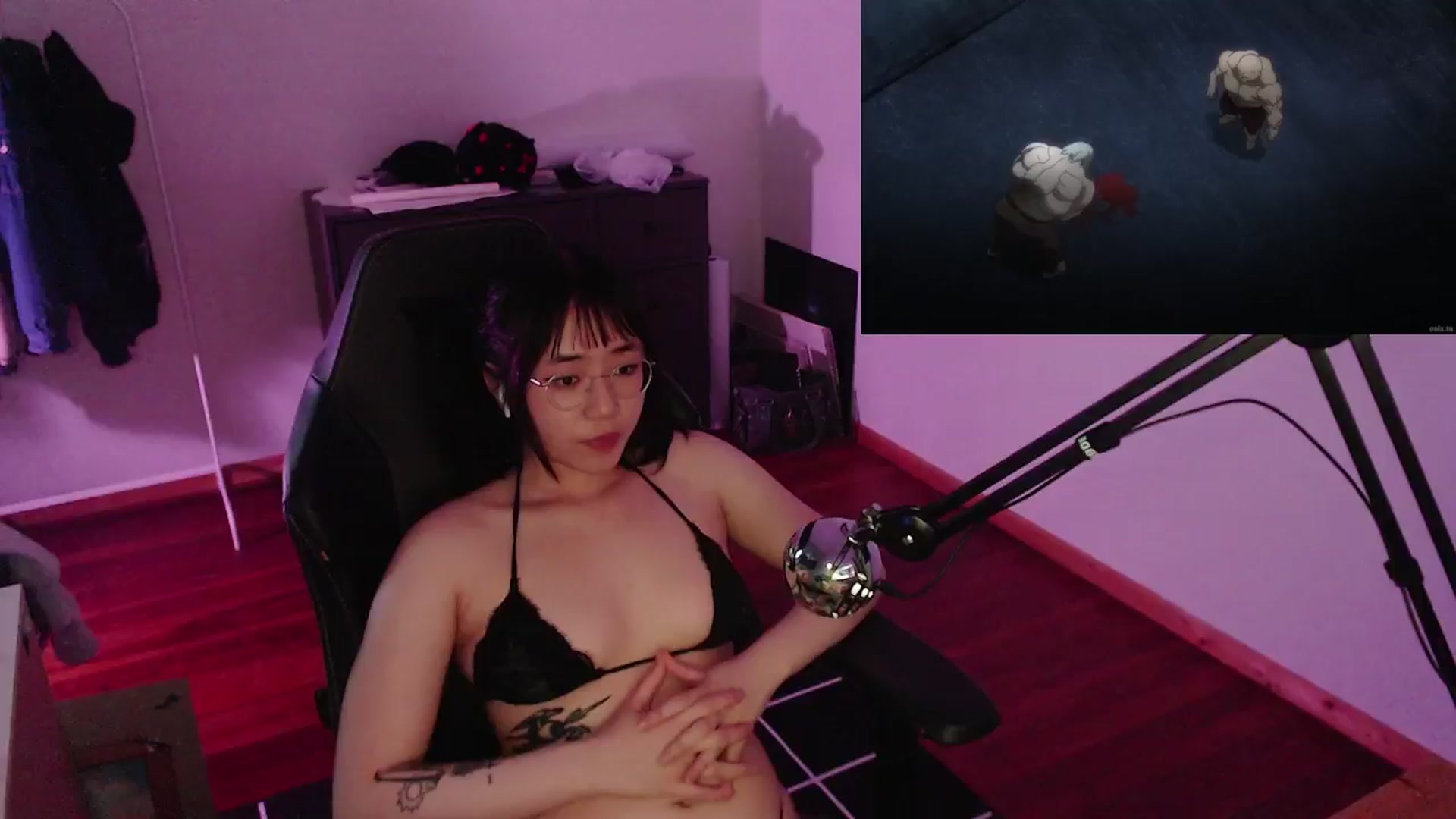 Gallery image thumbnail from Kuromin's myfreecams stream on, 06/29/2024, 20:33 image 5 of 20