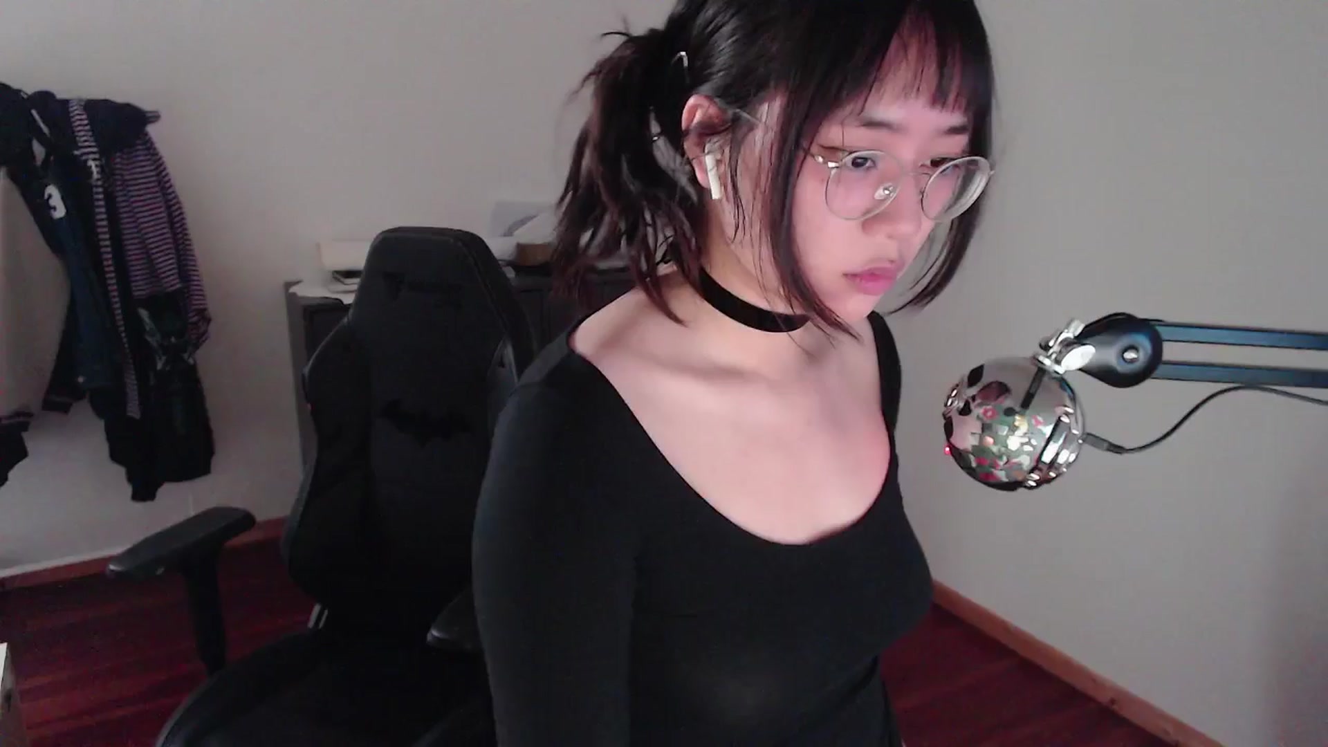 Gallery image thumbnail from Kuromin's myfreecams stream on, 07/12/2024, 11:51 image 8 of 20
