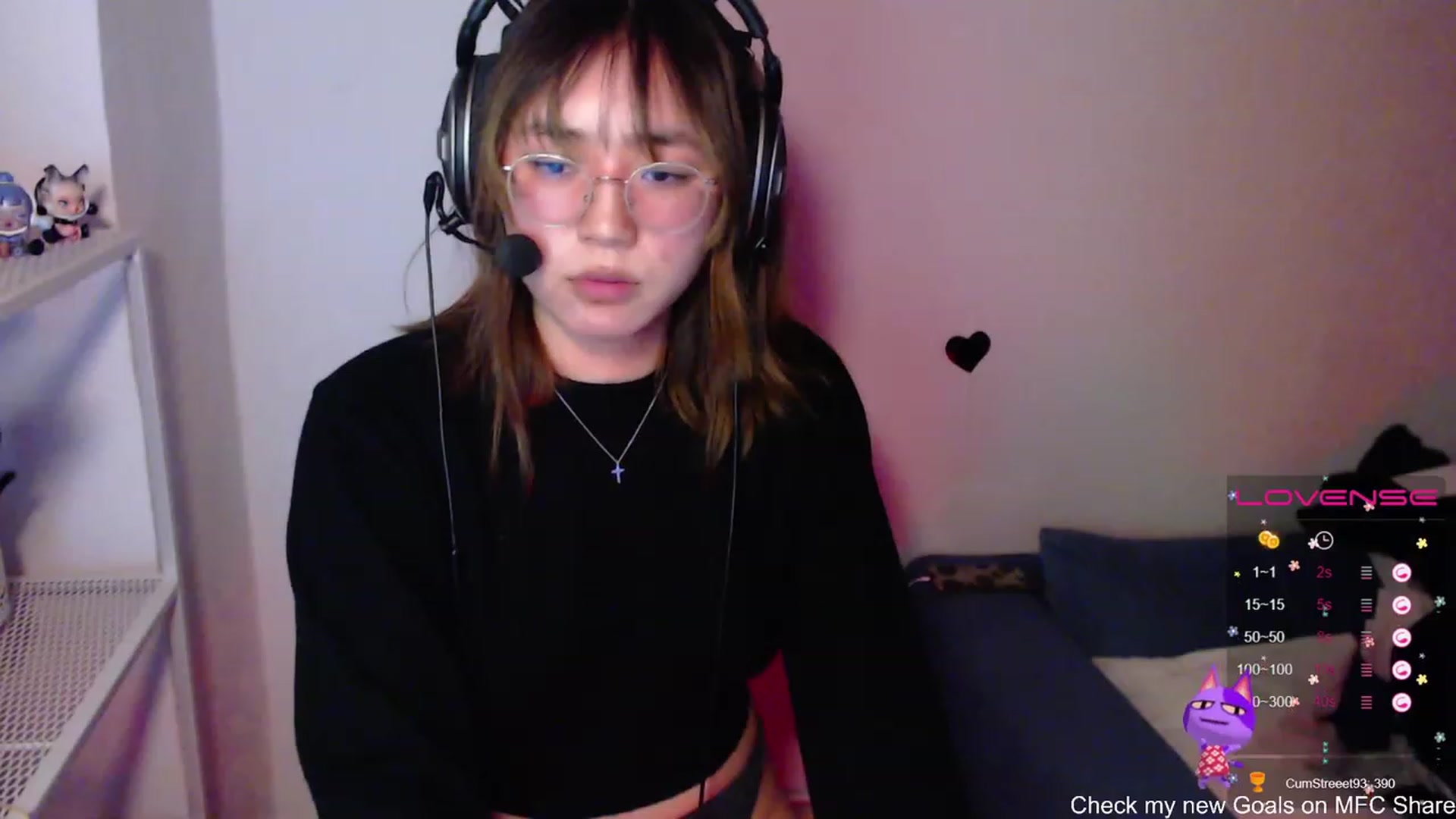 Gallery image thumbnail from Kurominee's myfreecams stream on, 03/09/2023, 02:02 image 17 of 20