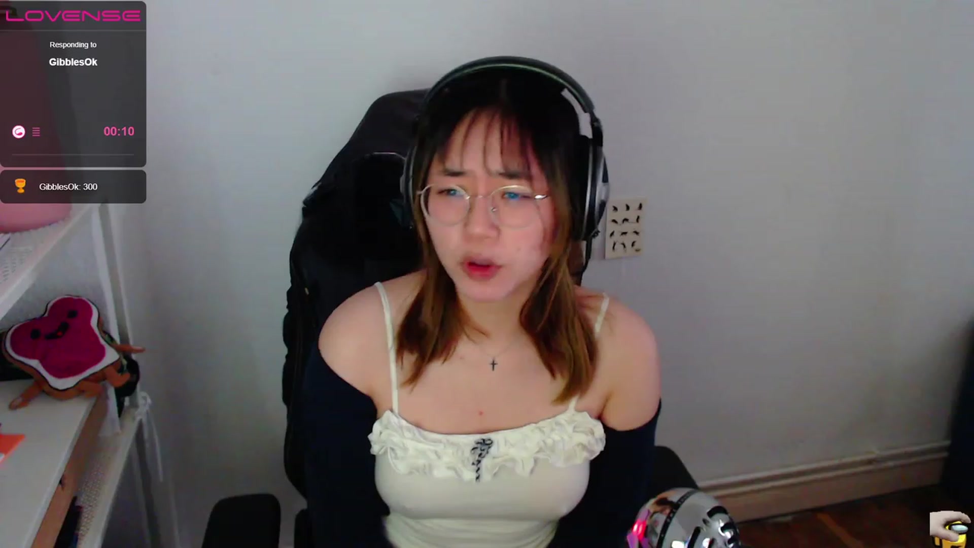Gallery image thumbnail from Kurominee's myfreecams stream on, 04/23/2023, 08:54 image 7 of 20