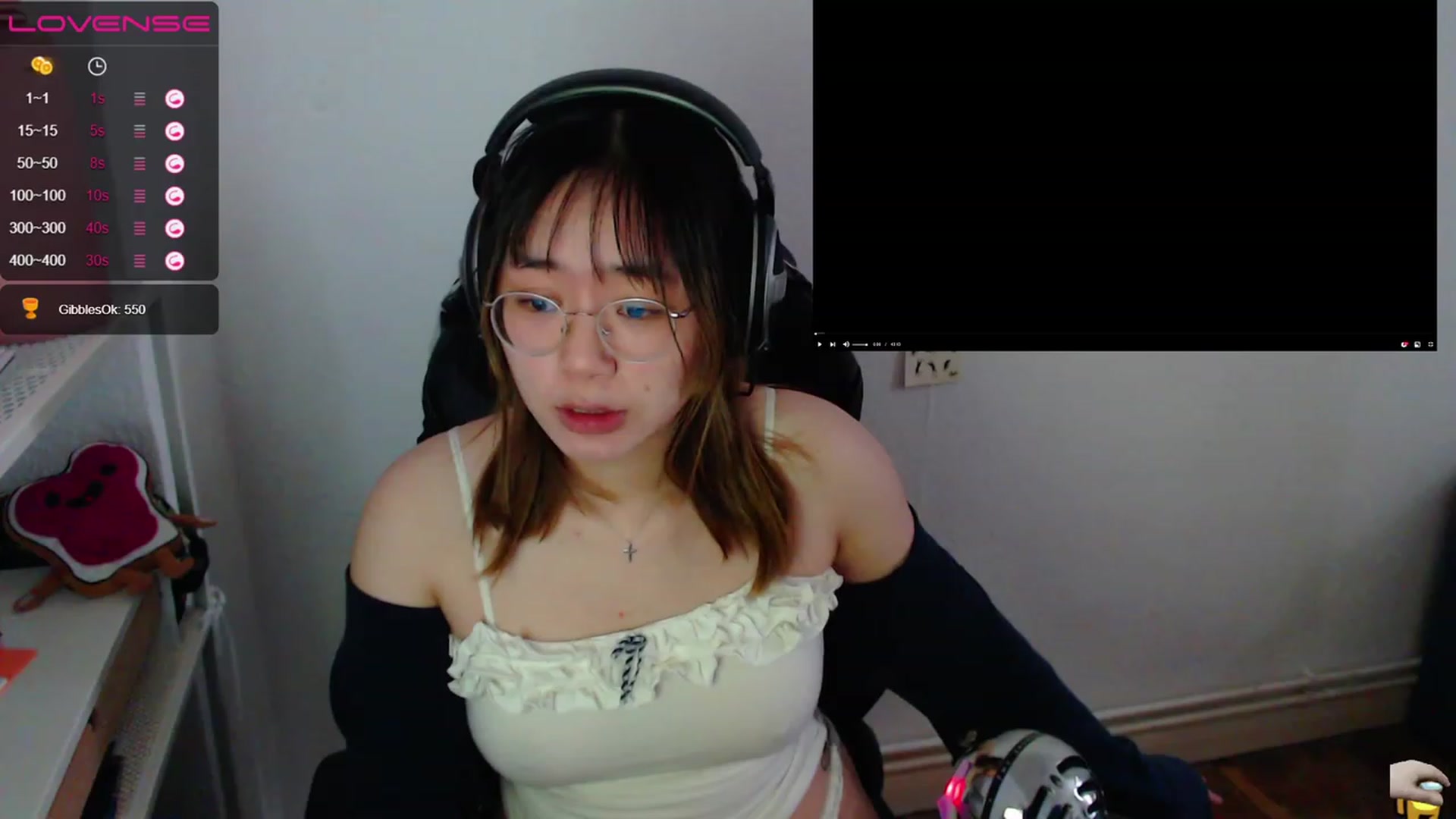 Gallery image thumbnail from Kurominee's myfreecams stream on, 04/23/2023, 08:54 image 9 of 20