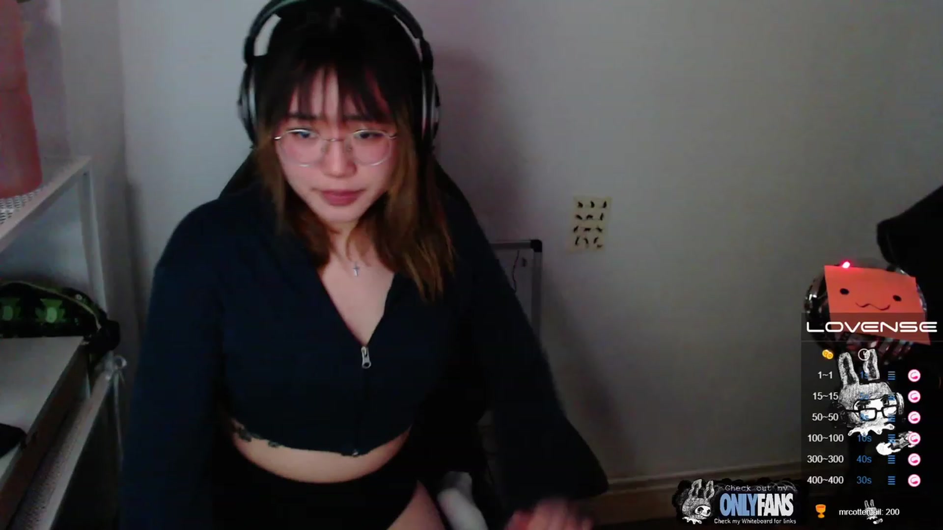 Gallery image thumbnail from Kurominee's myfreecams stream on, 05/04/2023, 15:58 image 12 of 20