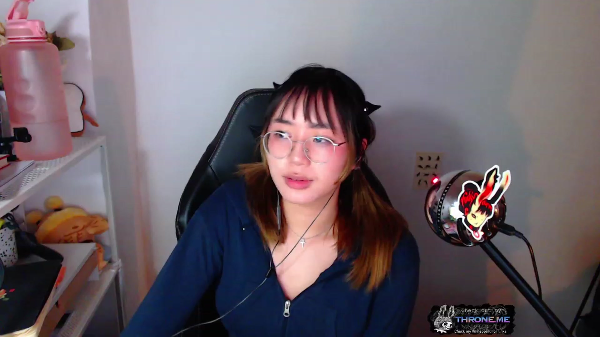 Gallery image thumbnail from Kurominee's myfreecams stream on, 05/19/2023, 19:48 image 10 of 20