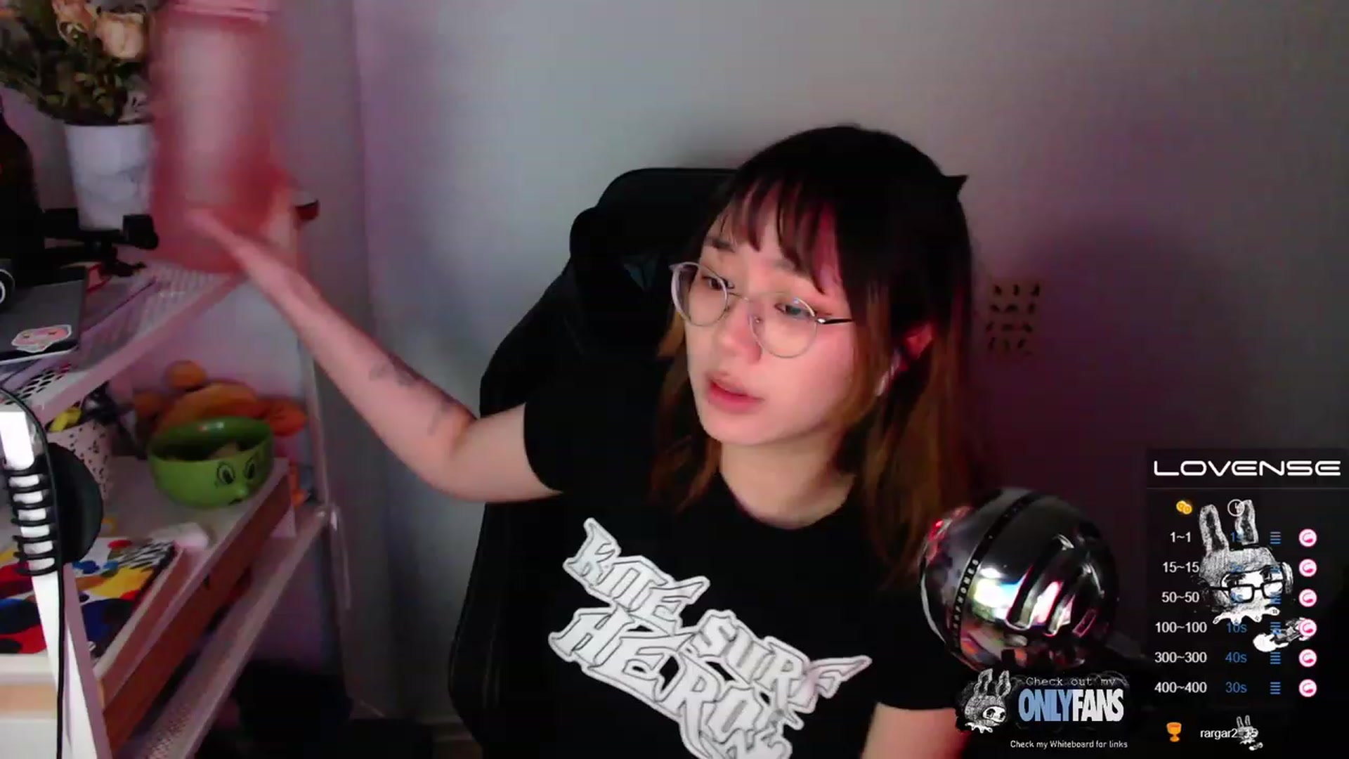 Gallery image thumbnail from Kurominee's myfreecams stream on, 05/23/2023, 08:43 image 17 of 20