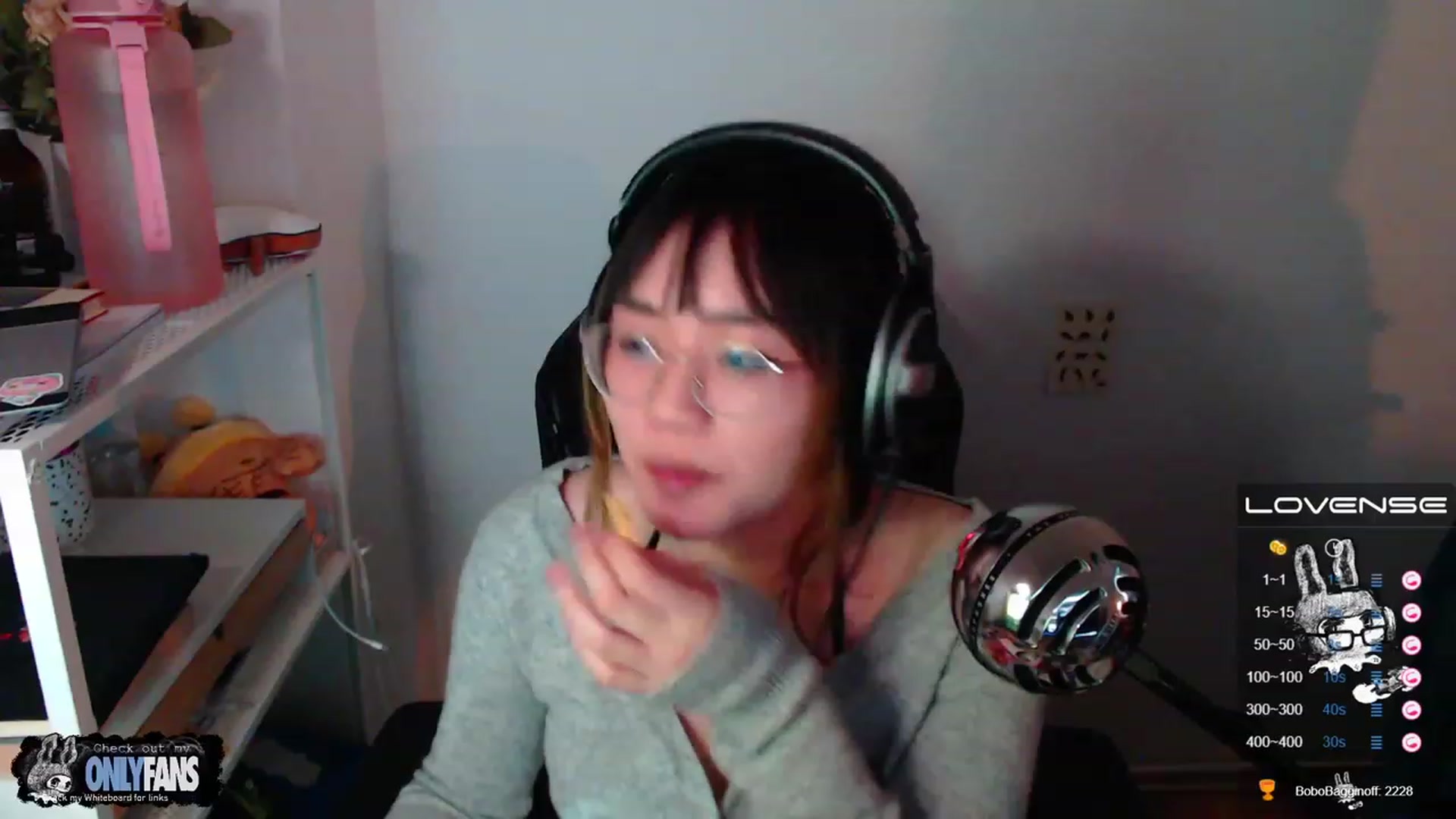 Gallery image thumbnail from Kurominee's myfreecams stream on, 05/28/2023, 07:17 image 5 of 20
