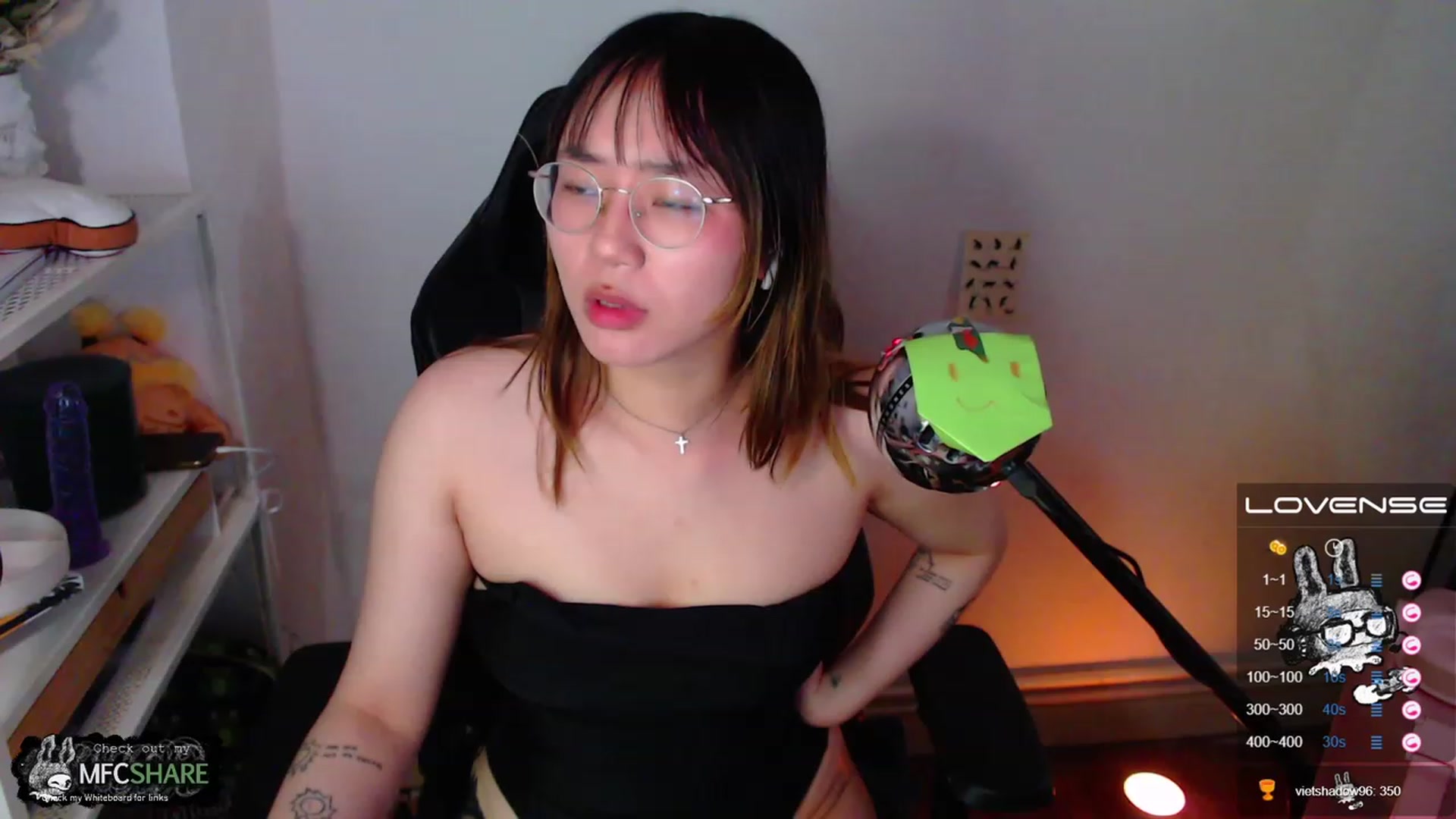 Gallery image thumbnail from Kurominee's myfreecams stream on, 06/04/2023, 08:32 image 18 of 20