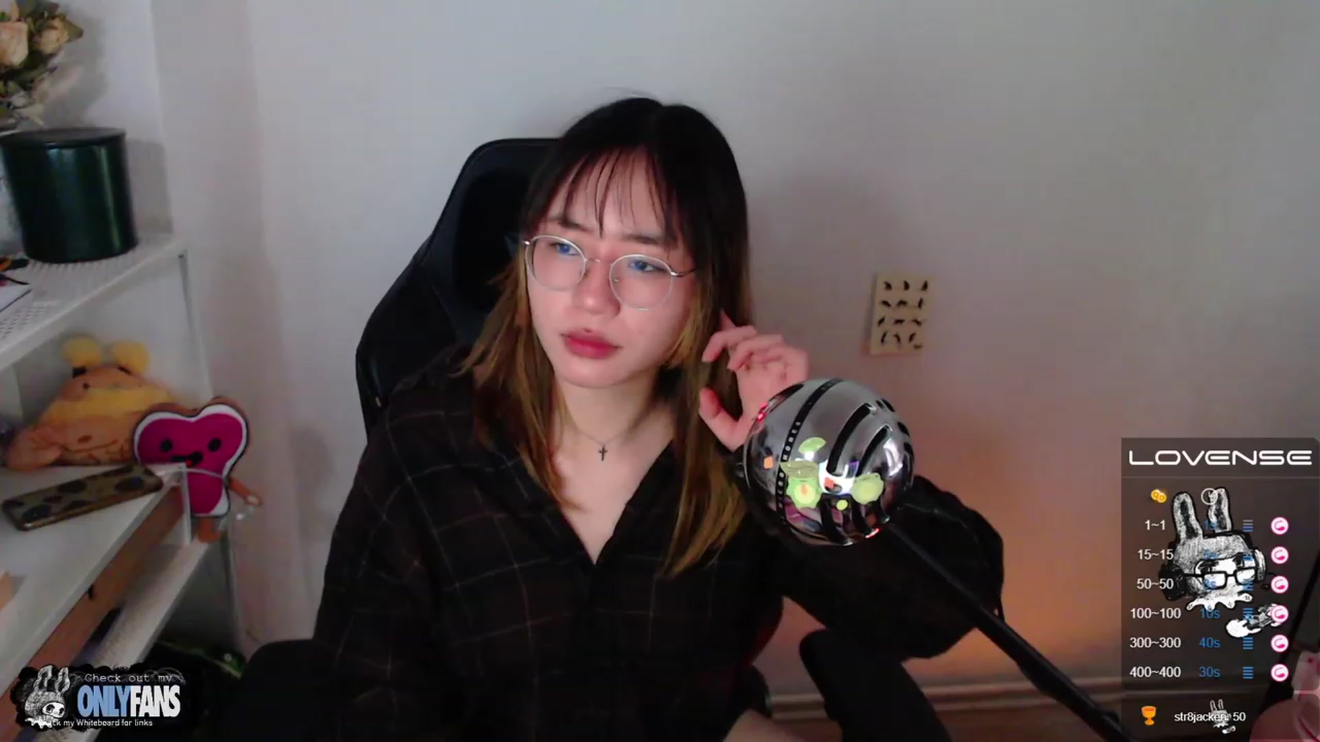 Gallery image thumbnail from Kurominee's myfreecams stream on, 06/06/2023, 13:10 image 12 of 20