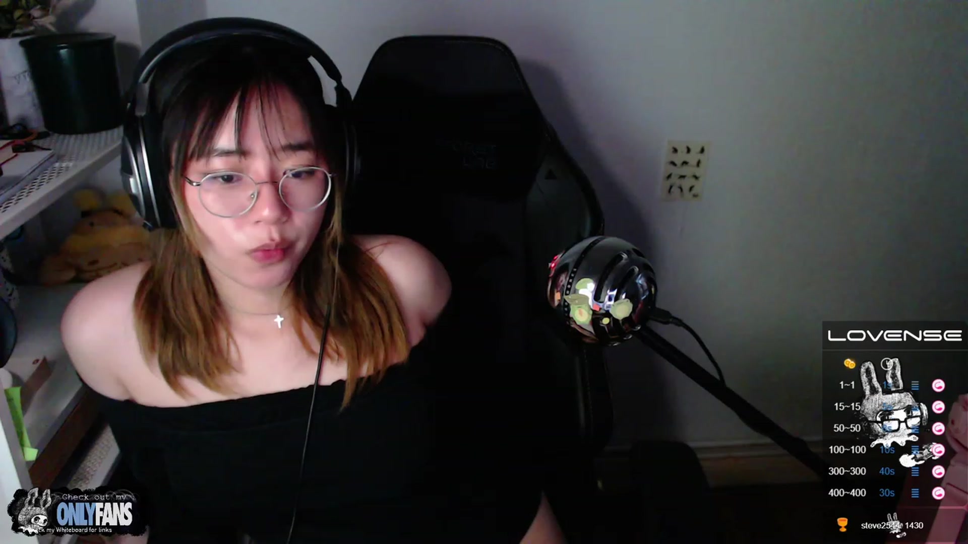 Gallery image thumbnail from Kurominee's myfreecams stream on, 06/06/2023, 18:11 image 11 of 20