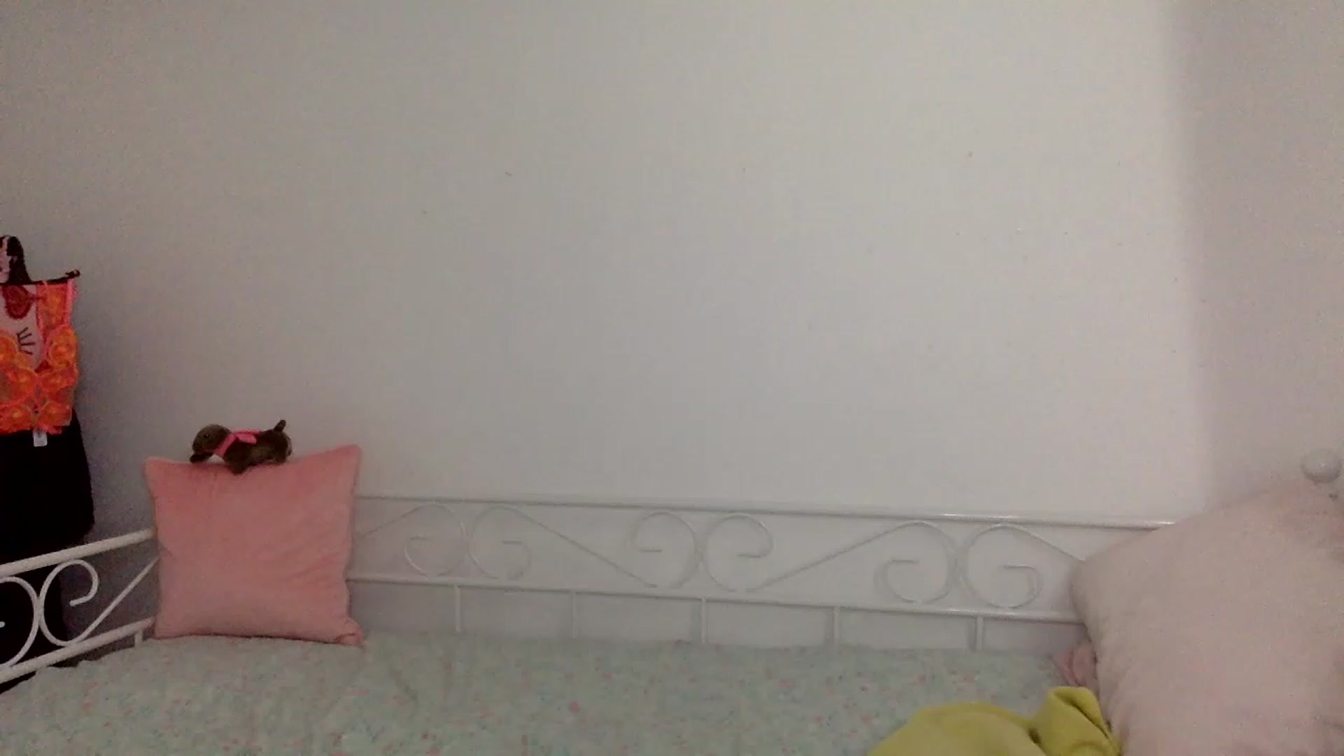 Gallery image thumbnail from Kurvy_Khloe's myfreecams stream on, 05/29/2023, 08:20 image 15 of 20