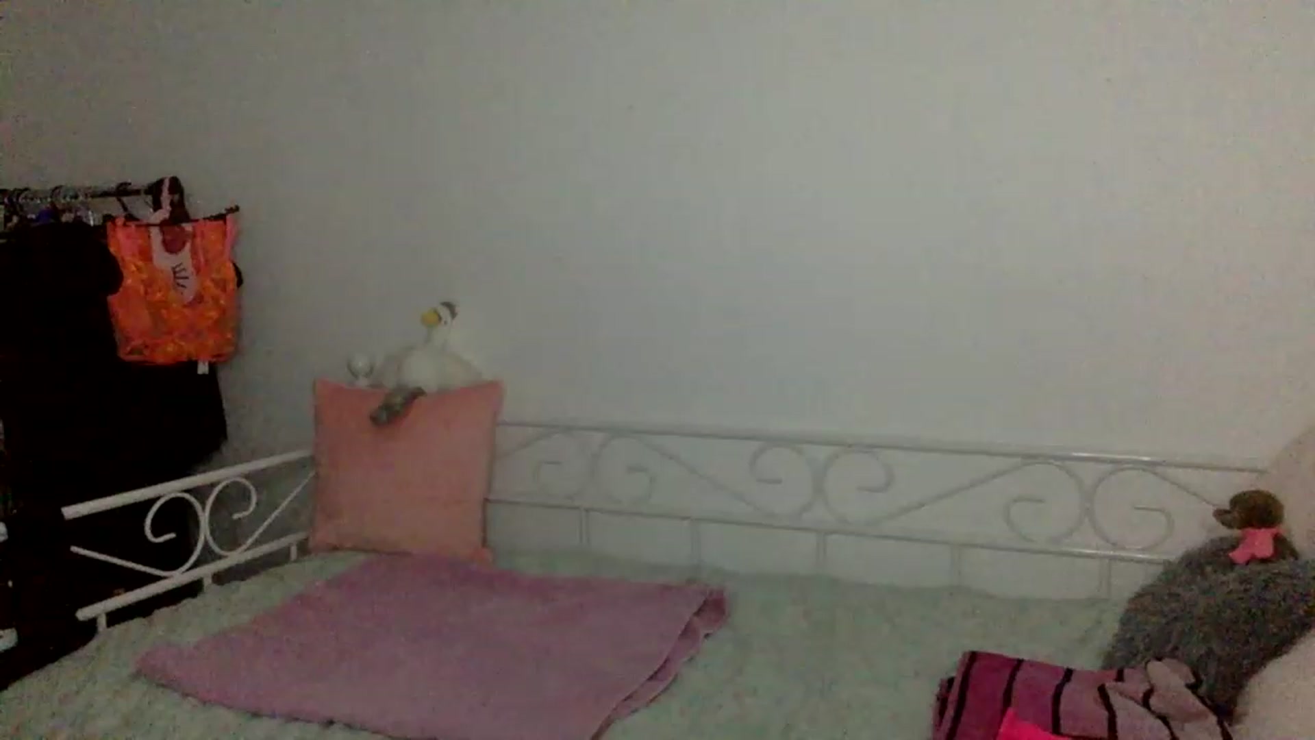 Gallery image thumbnail from Kurvy_Khloe's myfreecams stream on, 07/15/2023, 19:41 image 14 of 20