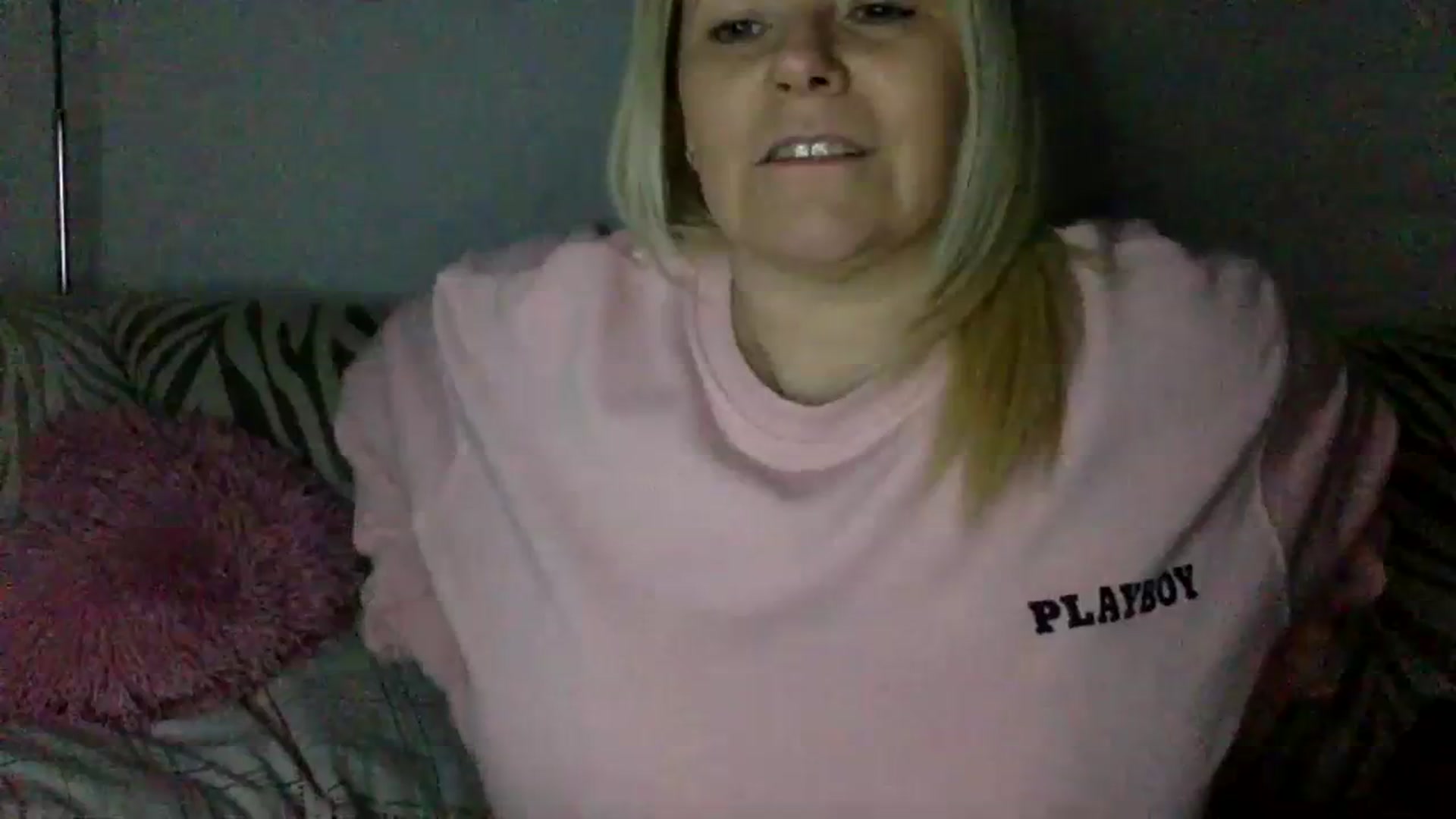 Gallery image thumbnail from Kurvy_Khloe's myfreecams stream on, 02/23/2024, 17:29 image 13 of 20