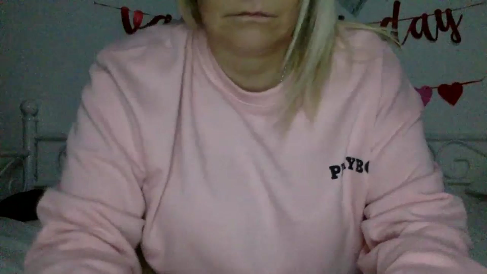 Gallery image thumbnail from Kurvy_Khloe's myfreecams stream on, 02/23/2024, 17:29 image 4 of 20