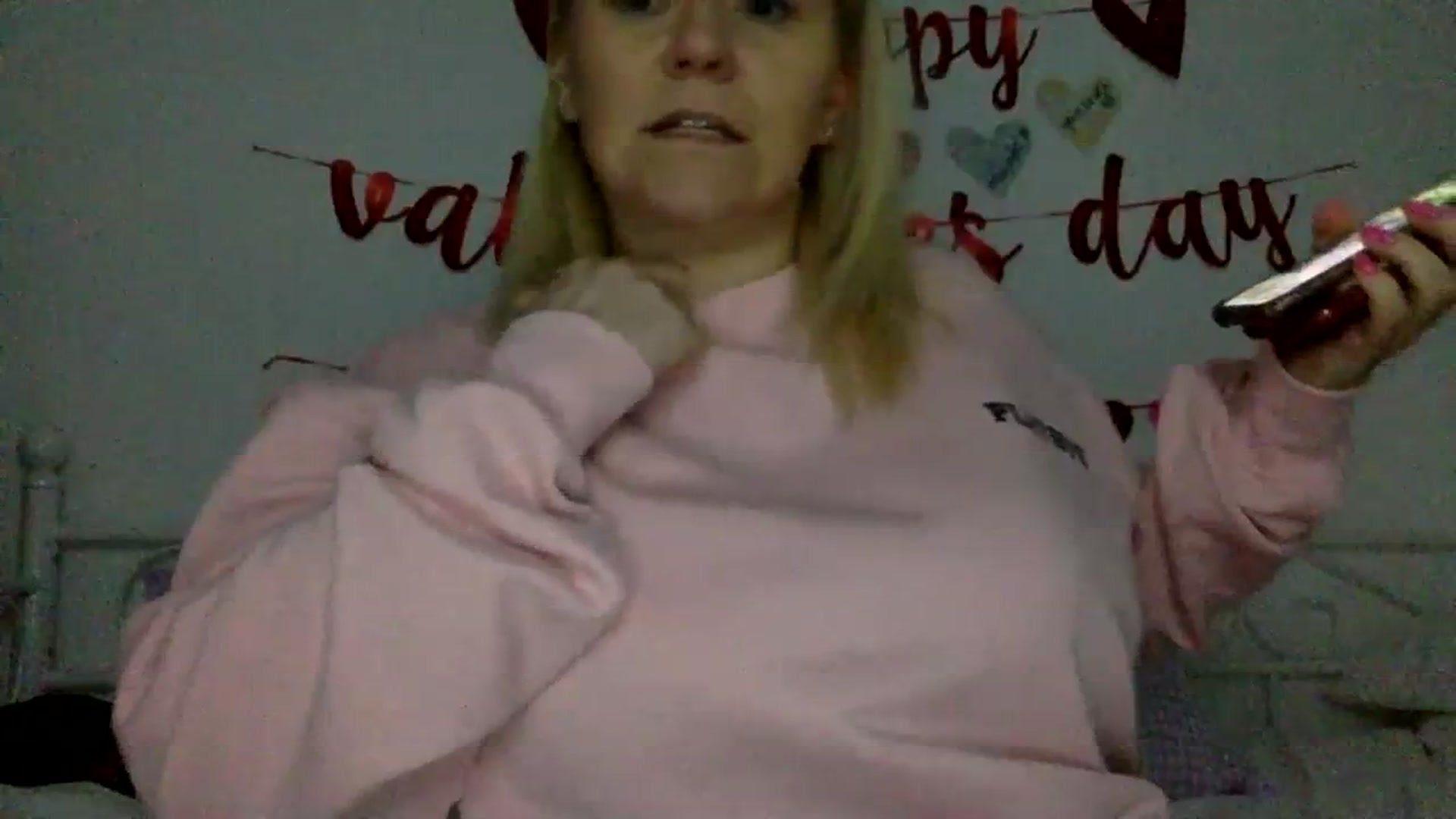 Gallery image thumbnail from Kurvy_Khloe's myfreecams stream on, 02/23/2024, 17:29 image 6 of 20