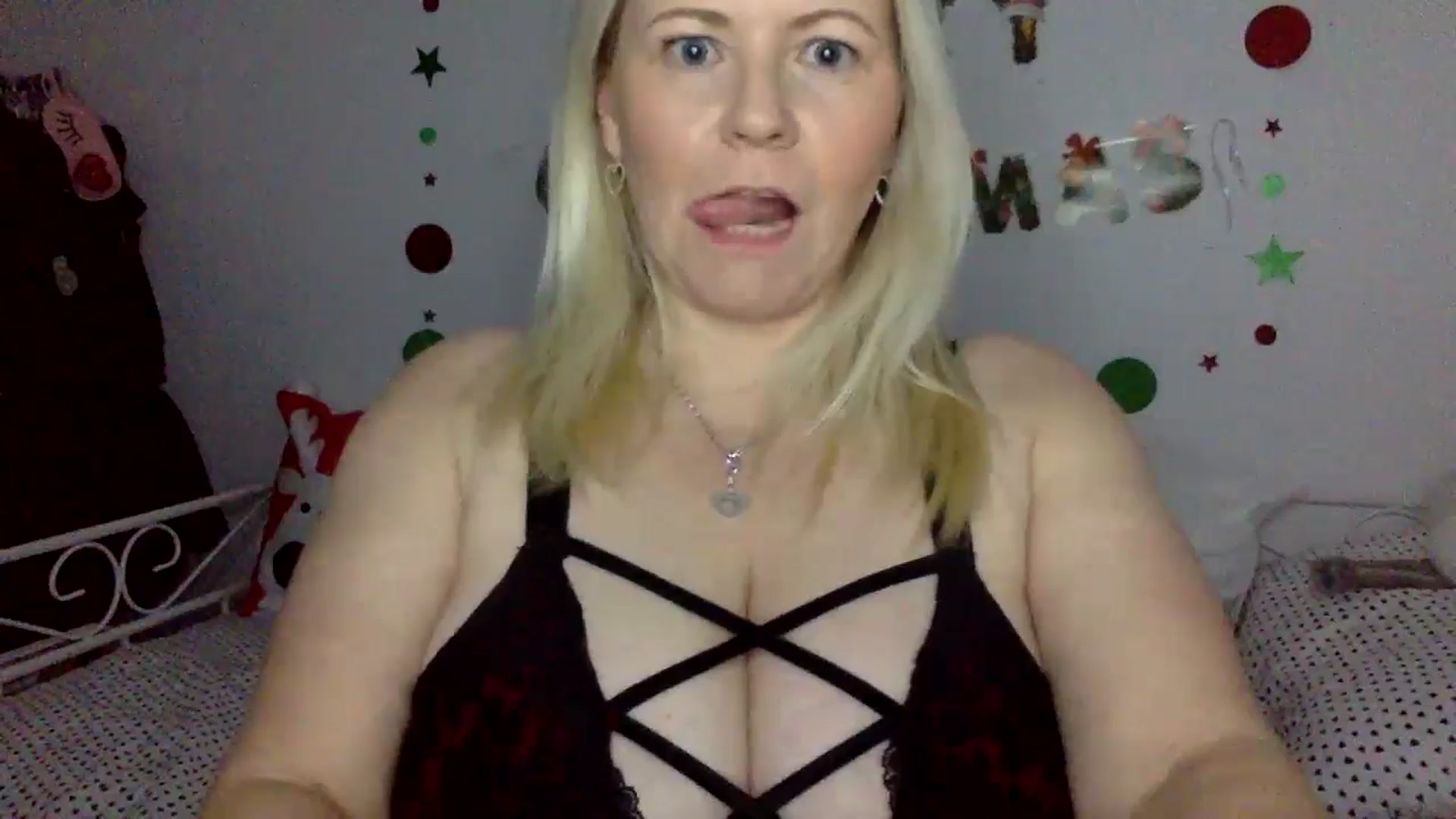 Gallery image thumbnail from Kurvy_Khloe's myfreecams stream on, 12/27/2024, 20:47 image 6 of 20
