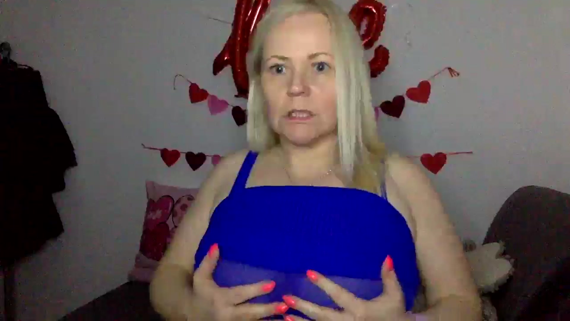 Gallery image thumbnail from Kurvy_Khloe's myfreecams stream on, 03/14/2025, 16:02 image 13 of 20