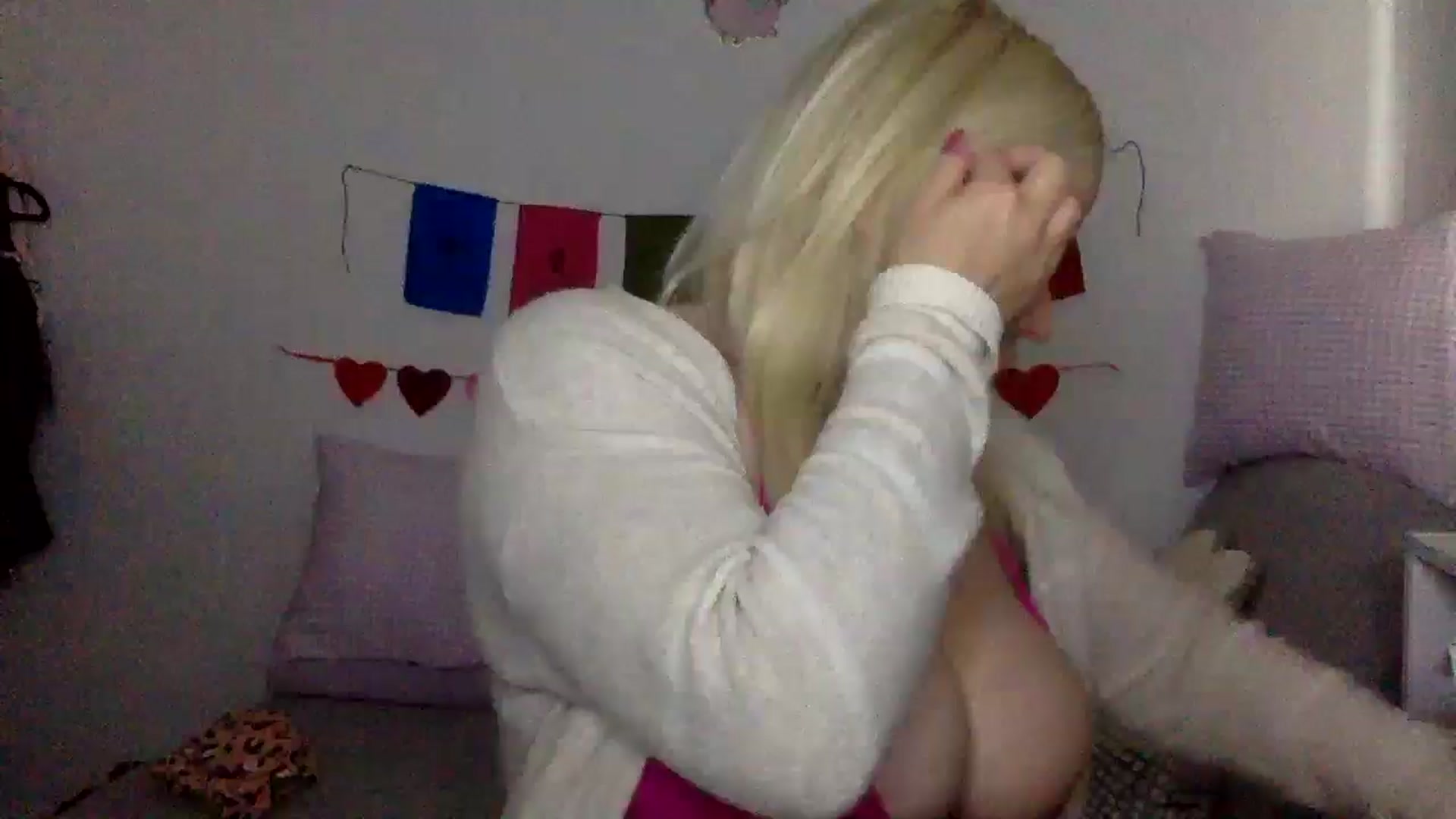 Gallery image thumbnail from Kurvy_Khloe's myfreecams stream on, 09/01/2025, 12:12 image 20 of 20