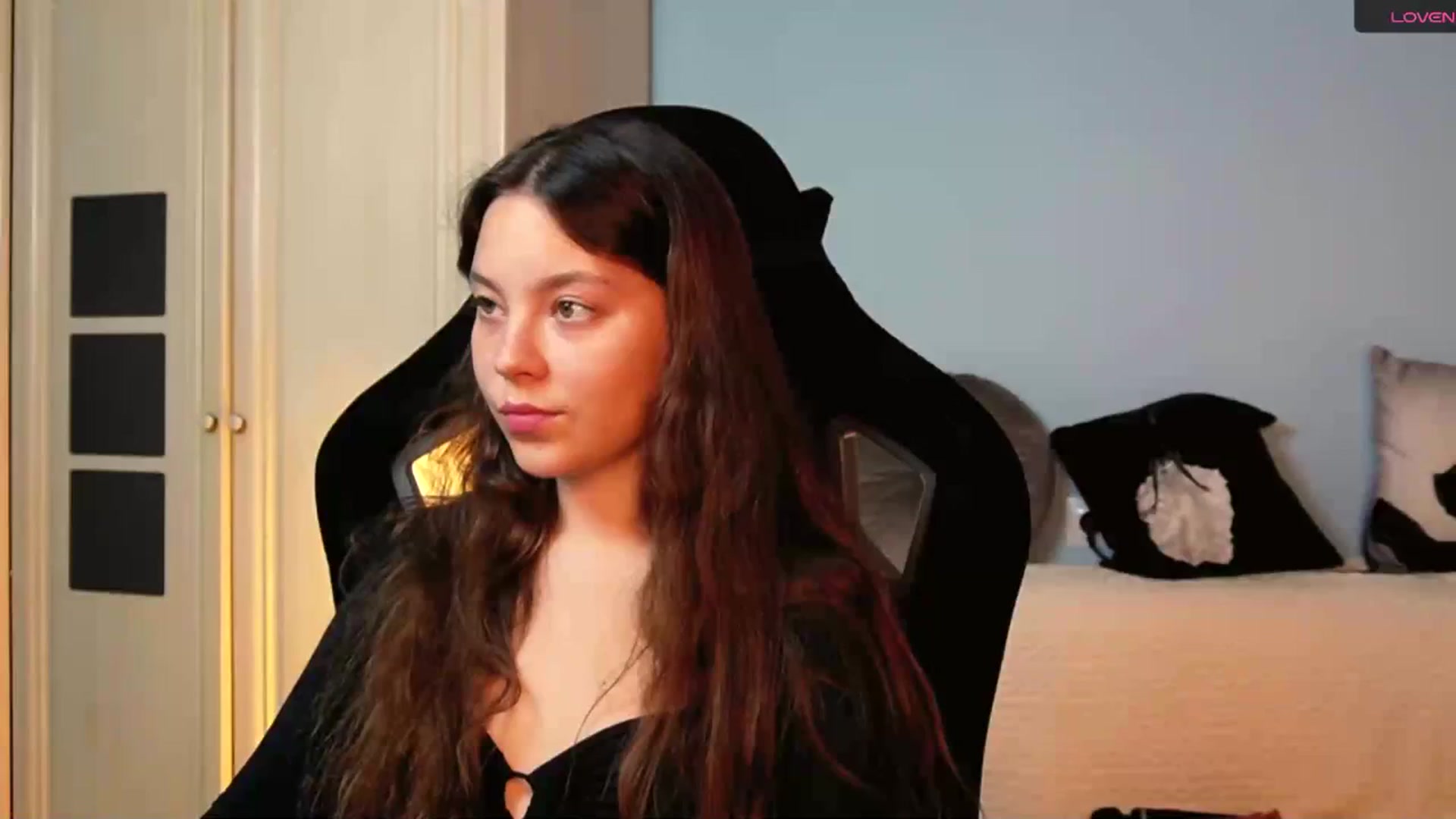 Gallery image thumbnail from KusyaSexy's myfreecams stream on, 07/04/2025, 15:29 image 16 of 20