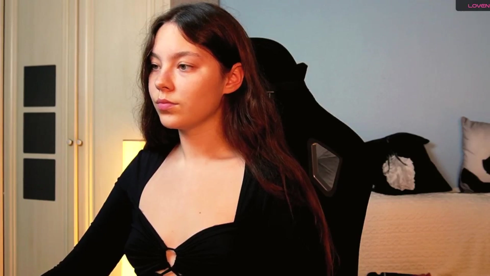 Gallery image thumbnail from KusyaSexy's myfreecams stream on, 07/04/2025, 15:29 image 8 of 20