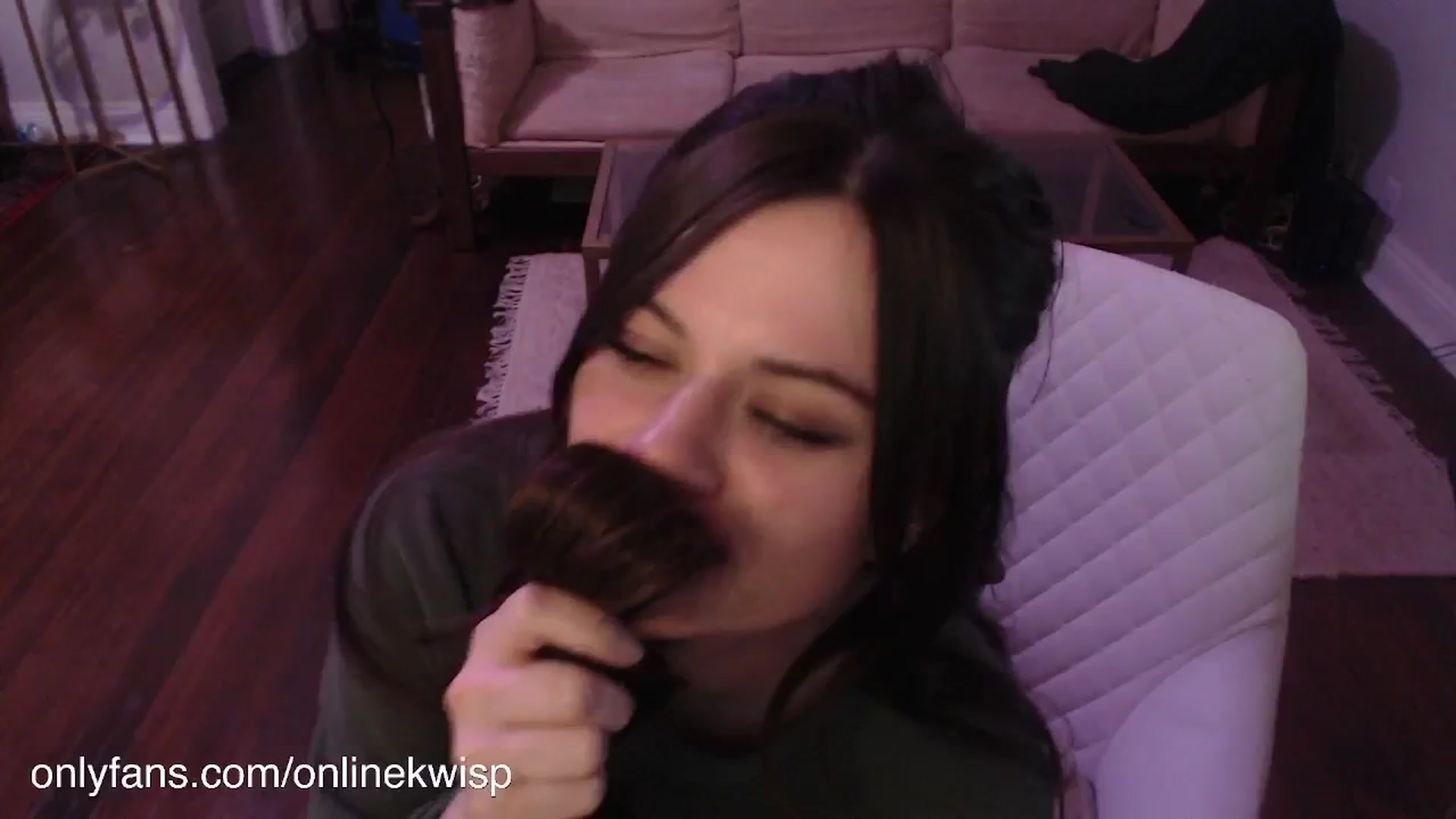 Gallery image thumbnail from Kwispy_'s myfreecams stream on, 02/04/2024, 11:31 image 2 of 20