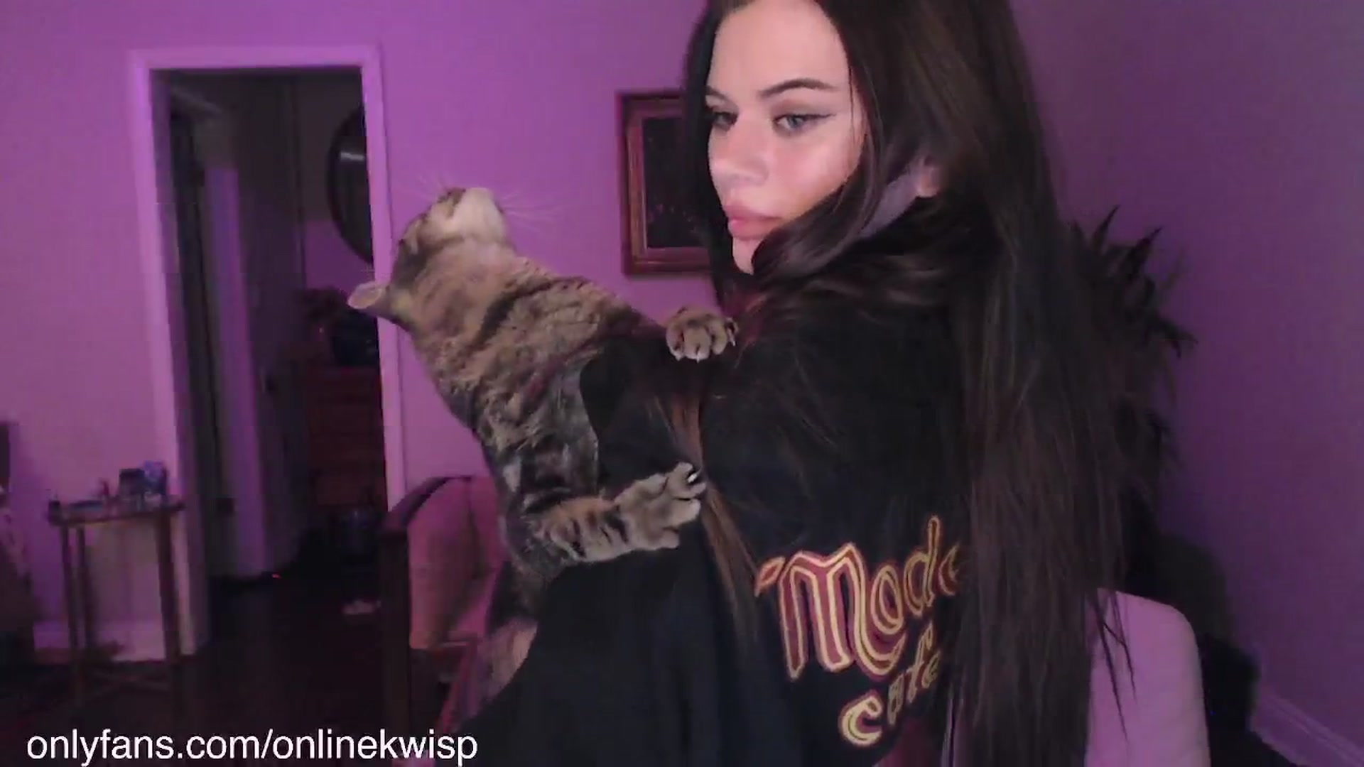 Gallery image thumbnail from Kwispy_'s myfreecams stream on, 05/20/2024, 06:53 image 19 of 20