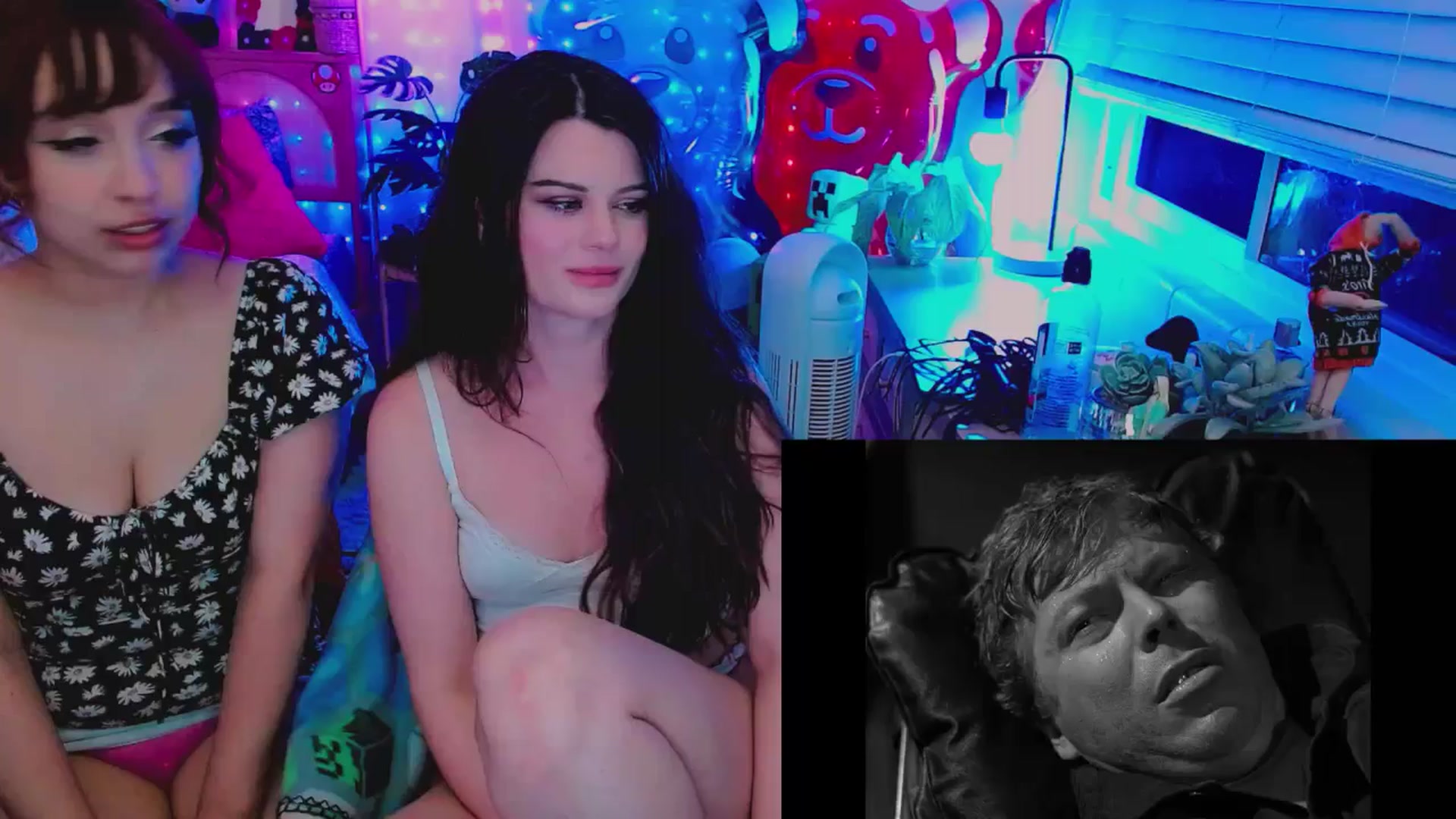 Gallery image thumbnail from Kwispy_'s myfreecams stream on, 06/18/2024, 06:59 image 13 of 20