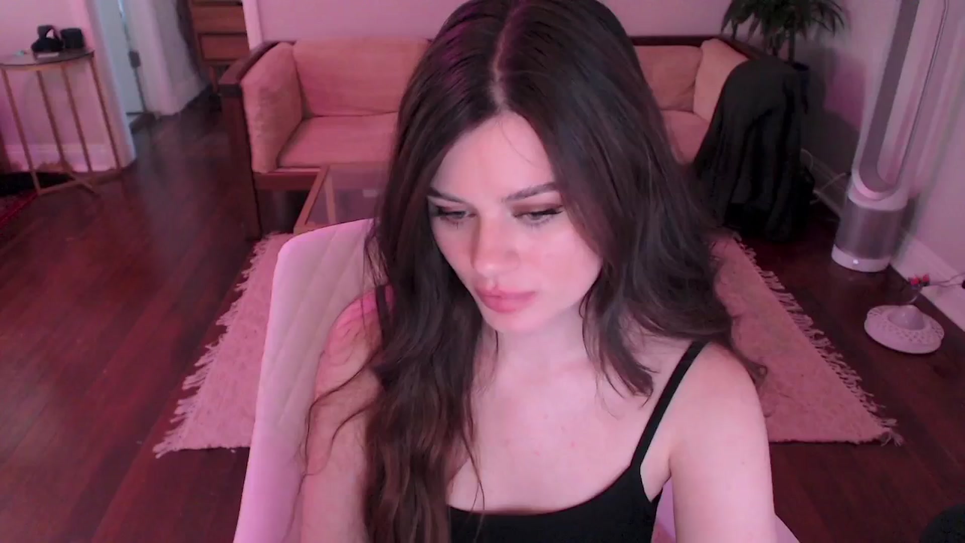 Gallery image thumbnail from Kwispy_'s myfreecams stream on, 06/26/2024, 03:05 image 7 of 20