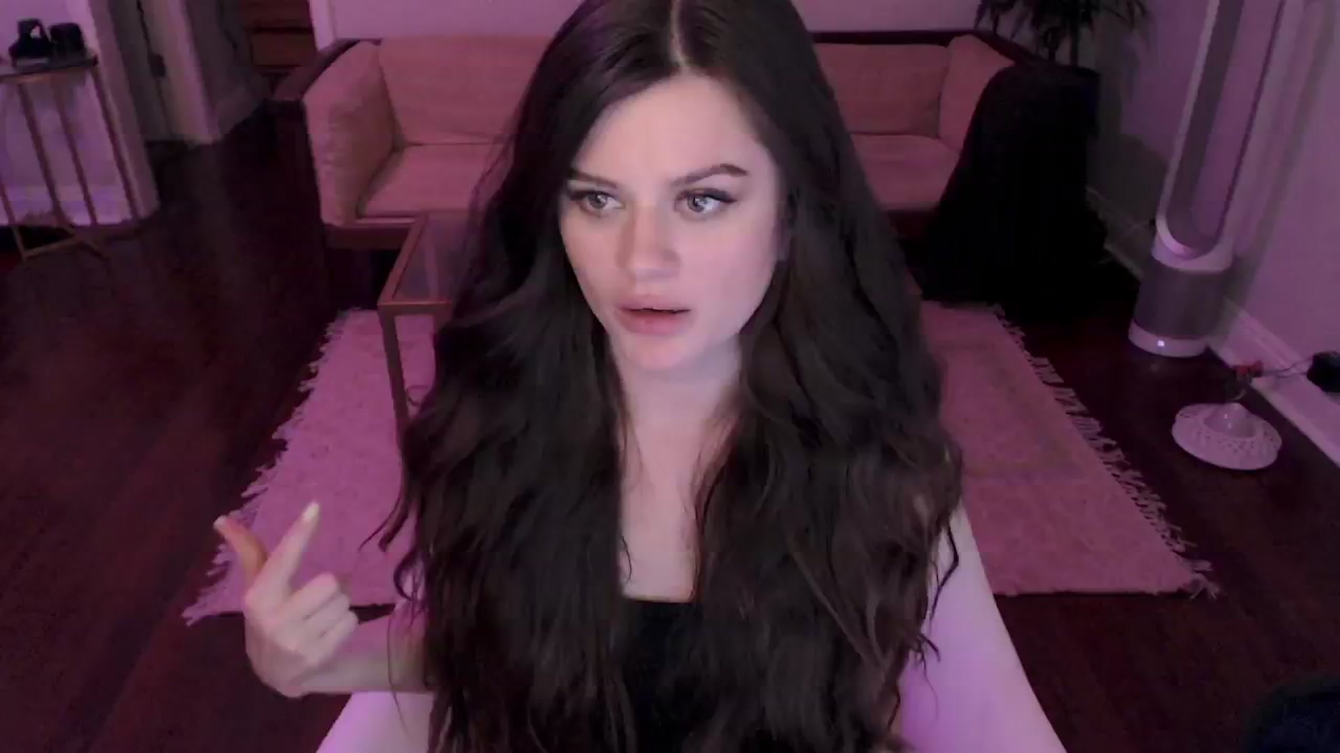 Gallery image thumbnail from Kwispy_'s myfreecams stream on, 06/26/2024, 06:29 image 16 of 20