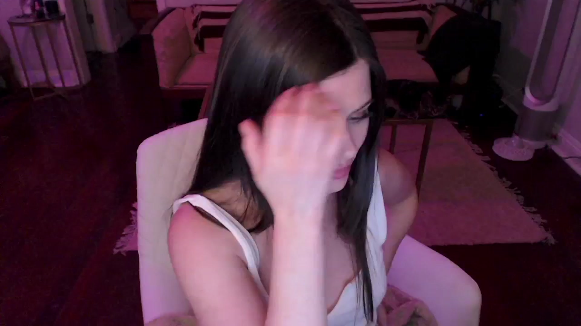 Gallery image thumbnail from Kwispy_'s myfreecams stream on, 07/12/2024, 04:55 image 16 of 20