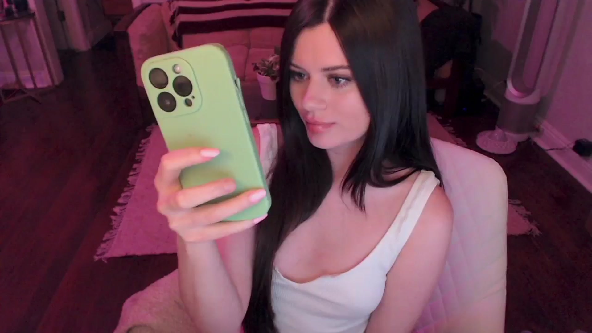 Gallery image thumbnail from Kwispy_'s myfreecams stream on, 07/12/2024, 04:55 image 2 of 20