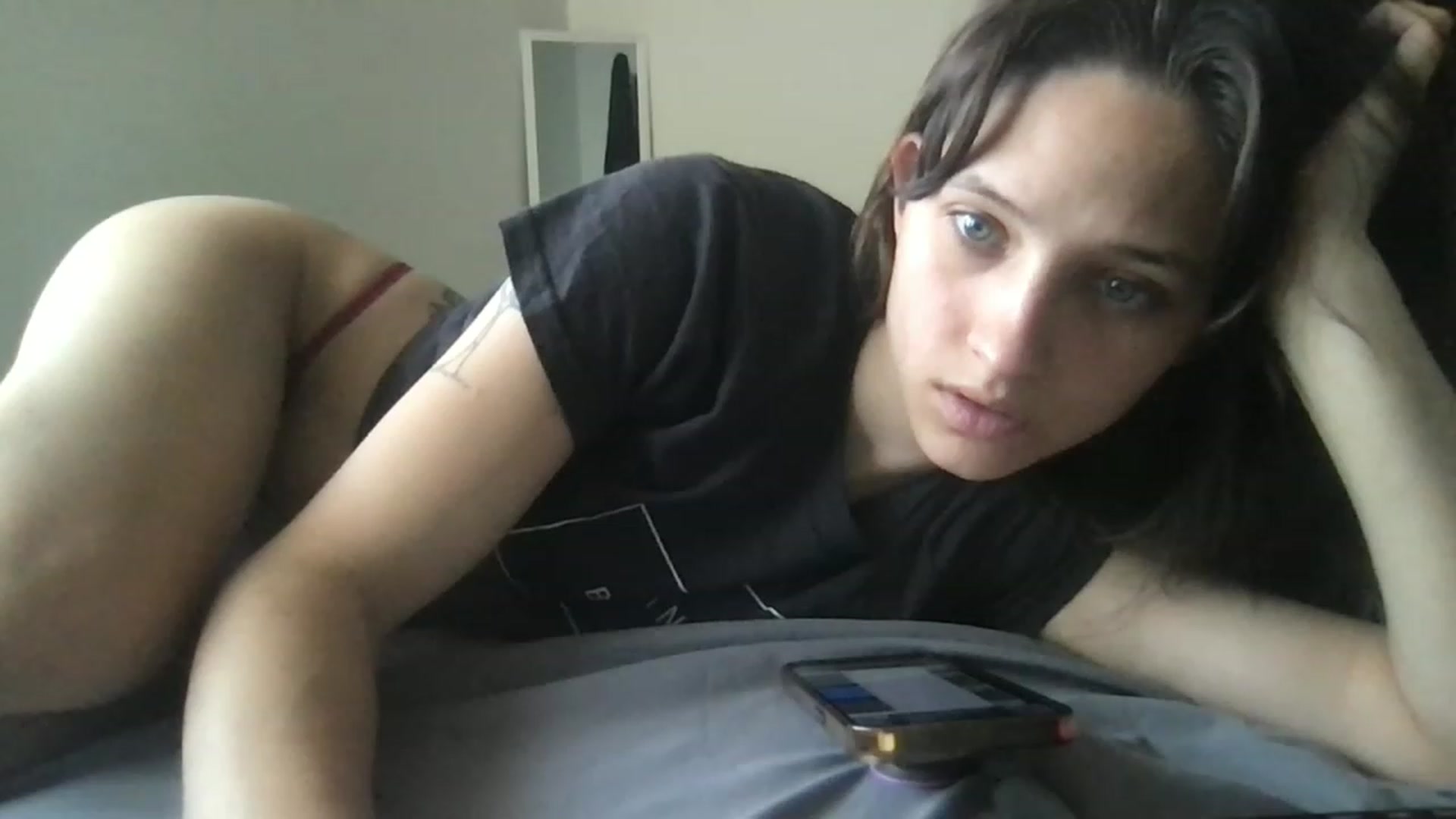 Gallery image thumbnail from Kyaloves's myfreecams stream on, 03/03/2023, 17:32 image 1 of 20
