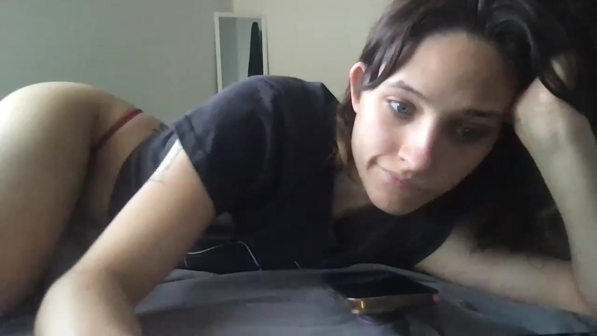 Gallery image thumbnail from Kyaloves's myfreecams stream on, 03/03/2023, 17:32 image 5 of 20