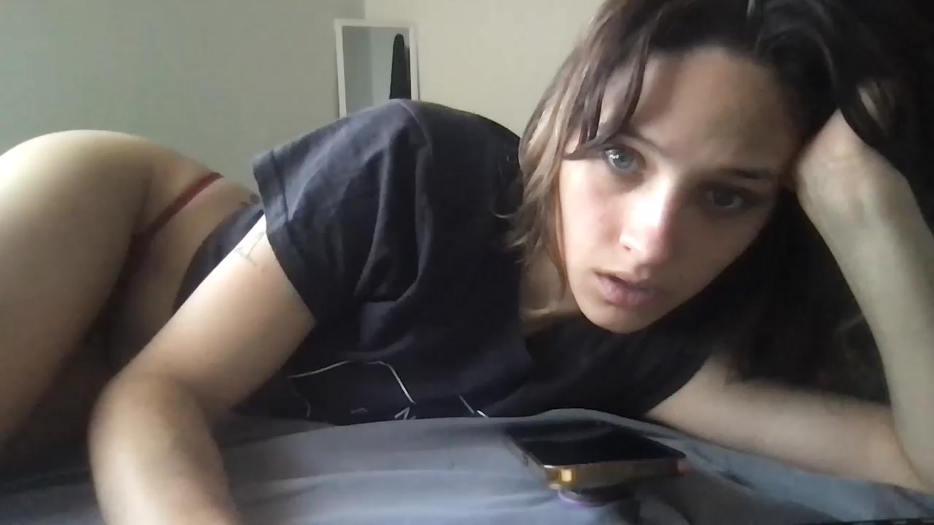 Gallery image thumbnail from Kyaloves's myfreecams stream on, 03/03/2023, 17:32 image 4 of 20