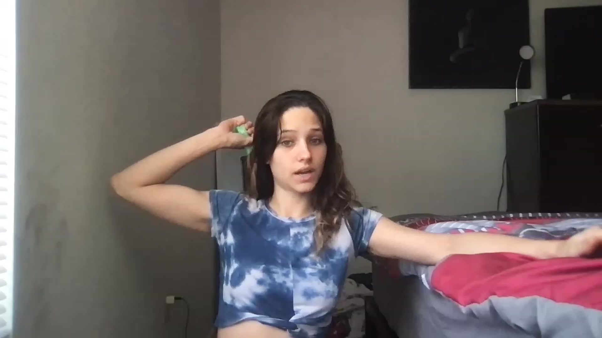 Gallery image thumbnail from Kyaloves's myfreecams stream on, 03/06/2023, 17:01 image 4 of 20