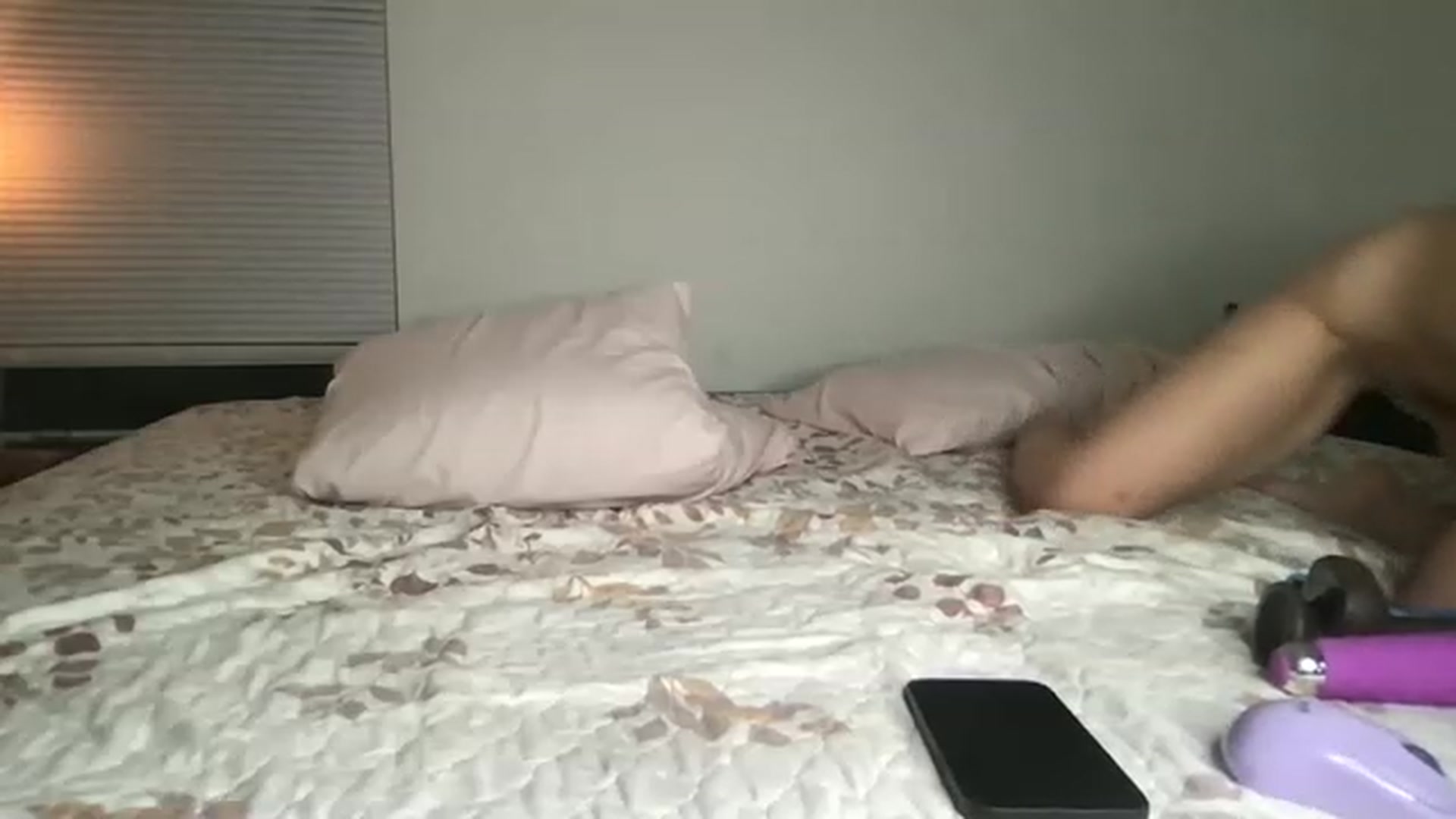 Gallery image thumbnail from Kyaloves's myfreecams stream on, 05/27/2023, 07:35 image 16 of 20