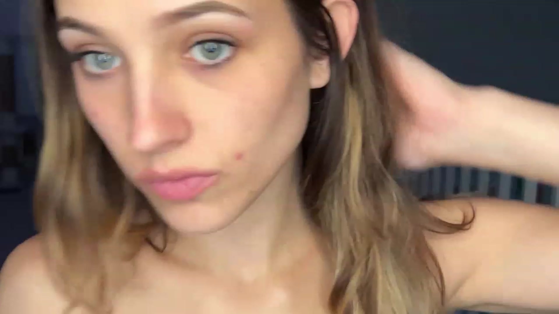 Gallery image thumbnail from Kyaloves's myfreecams stream on, 06/18/2023, 11:08 image 11 of 20