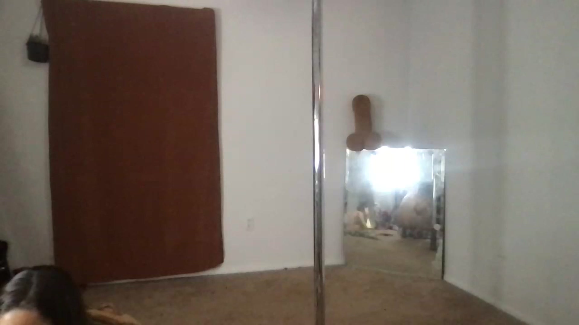 Gallery image thumbnail from Kyaloves's myfreecams stream on, 07/28/2023, 07:25 image 15 of 20