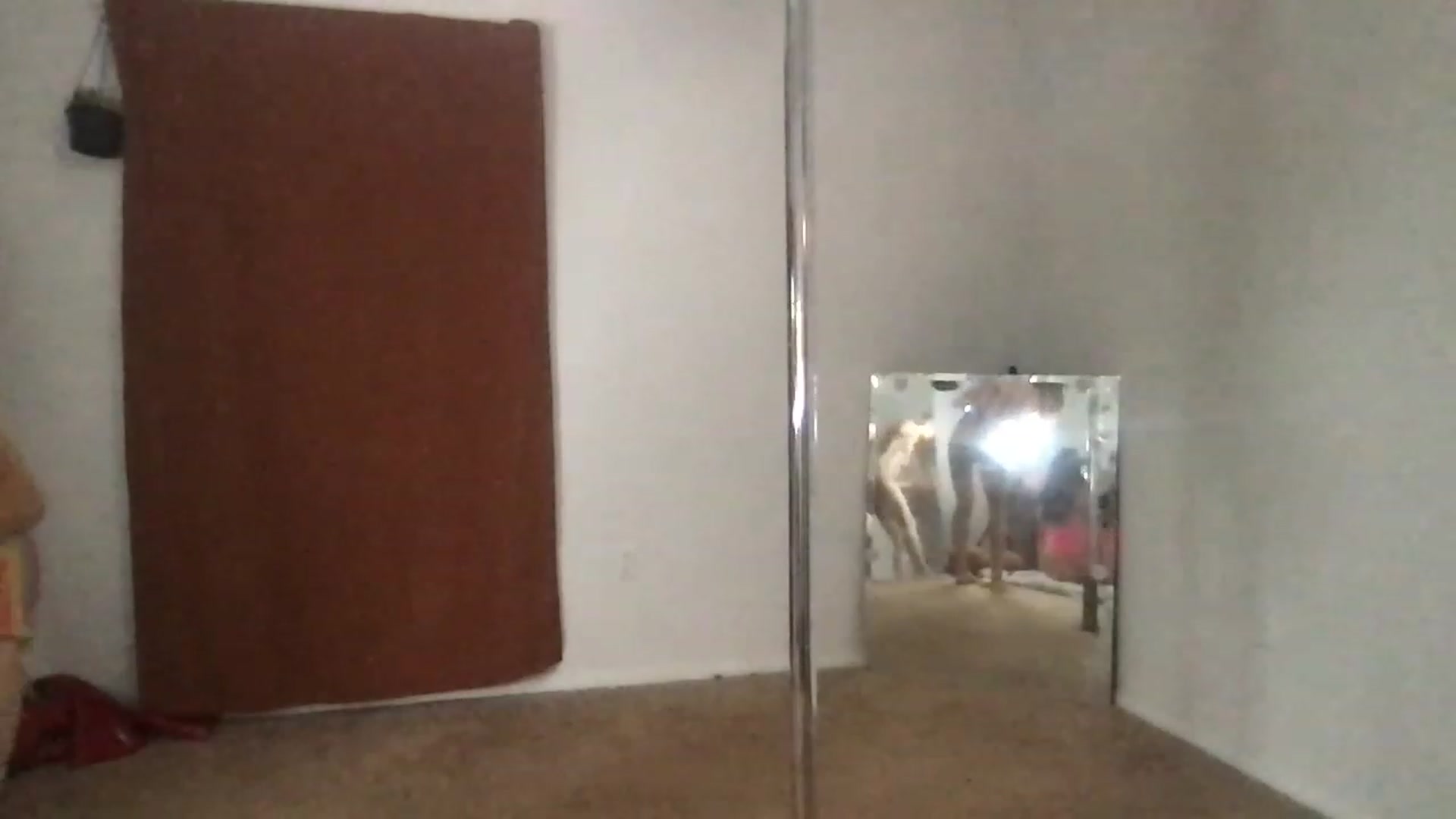 Gallery image thumbnail from Kyaloves's myfreecams stream on, 07/28/2023, 07:25 image 6 of 20