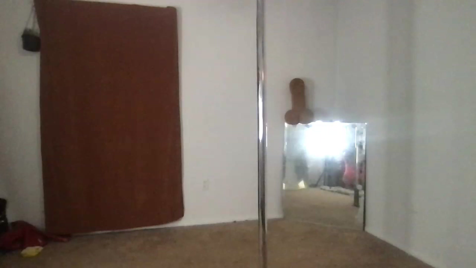 Gallery image thumbnail from Kyaloves's myfreecams stream on, 07/28/2023, 07:25 image 10 of 20