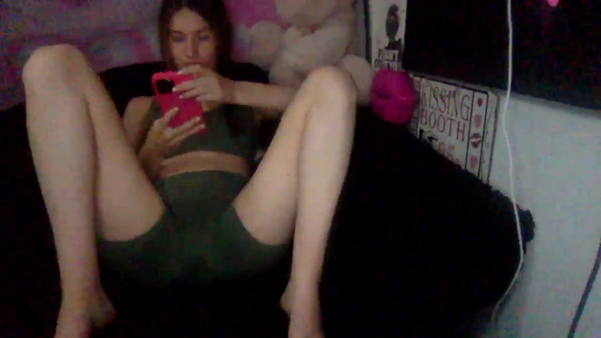 Gallery image thumbnail from KyeLove's myfreecams stream on, 07/09/2024, 12:00 image 15 of 20