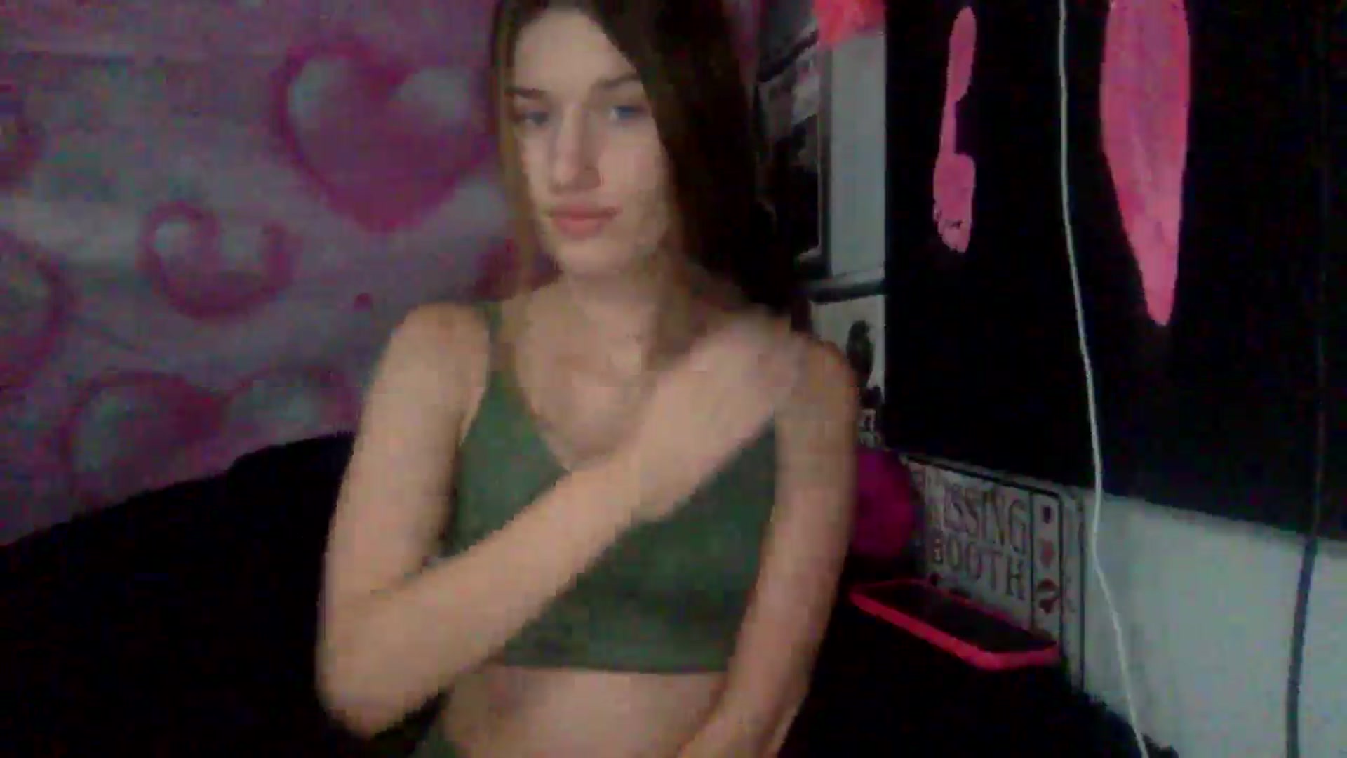 Gallery image thumbnail from KyeLove's myfreecams stream on, 07/09/2024, 12:00 image 13 of 20