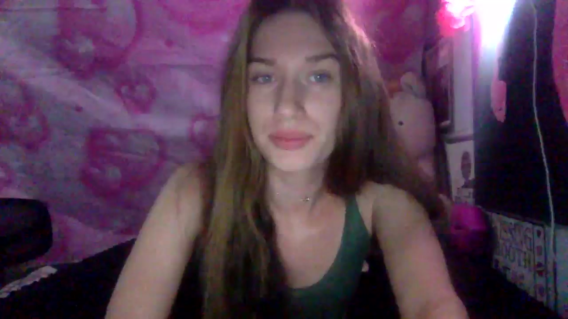 Gallery image thumbnail from KyeLove's myfreecams stream on, 07/09/2024, 12:00 image 1 of 20