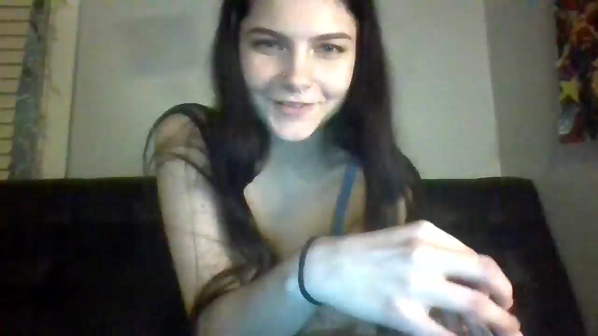 Gallery image thumbnail from Kyky_baby444's myfreecams stream on, 02/17/2025, 04:27 image 10 of 20