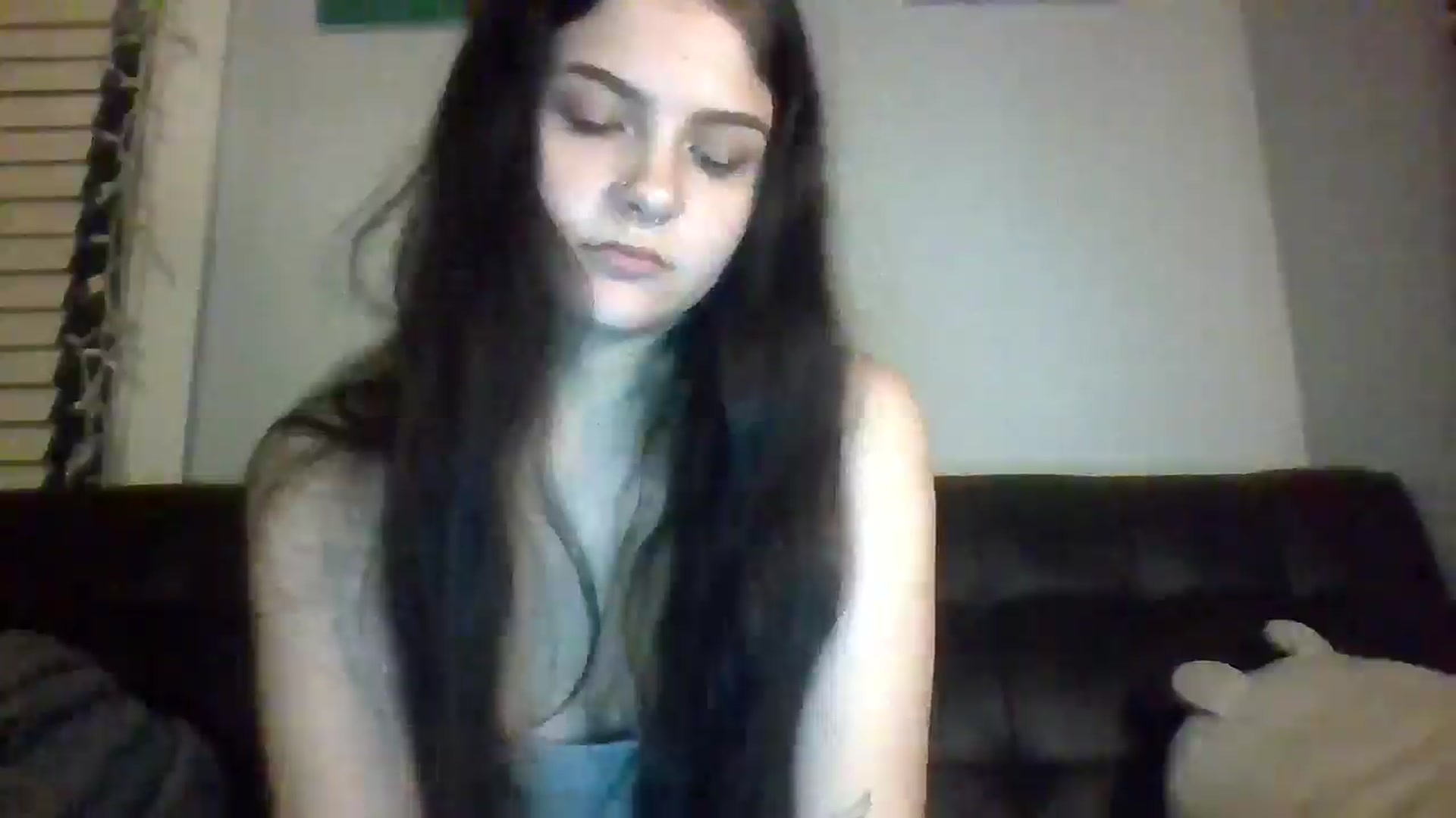 Gallery image thumbnail from Kyky_baby444's myfreecams stream on, 02/18/2025, 04:30 image 6 of 20