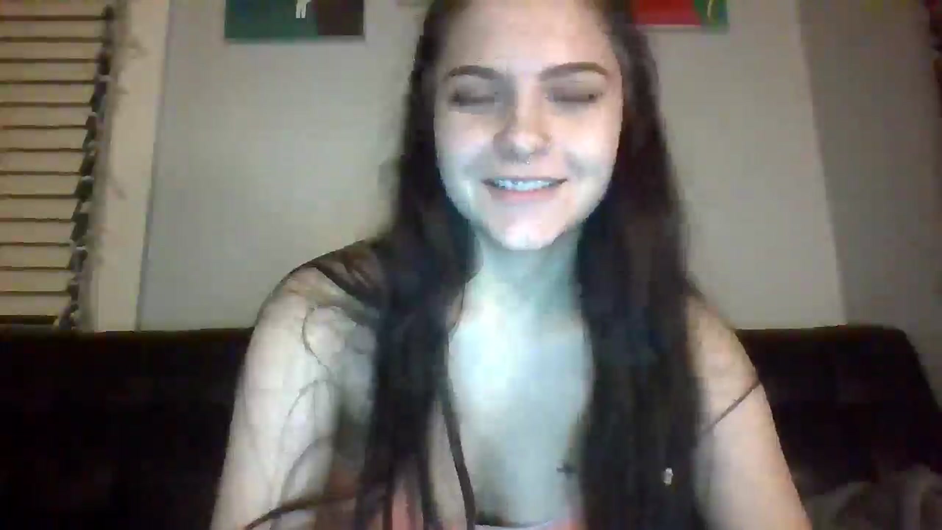 Gallery image thumbnail from Kyky_baby444's myfreecams stream on, 02/19/2025, 05:13 image 19 of 20