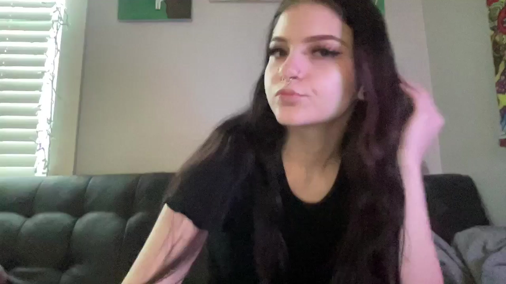 Gallery image thumbnail from Kyky_baby444's myfreecams stream on, 02/21/2025, 22:41 image 3 of 20