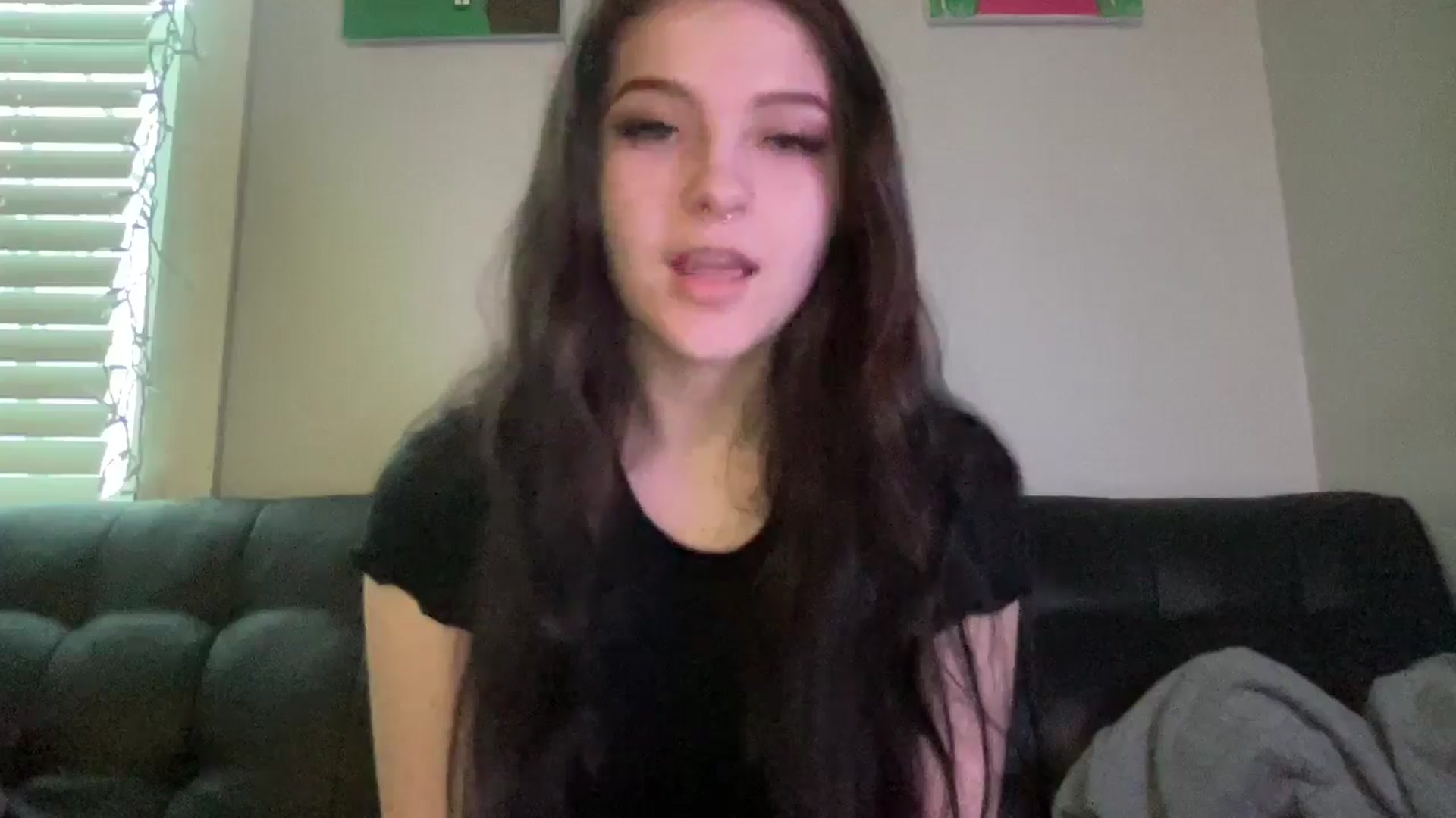 Gallery image thumbnail from Kyky_baby444's myfreecams stream on, 02/21/2025, 22:41 image 12 of 20