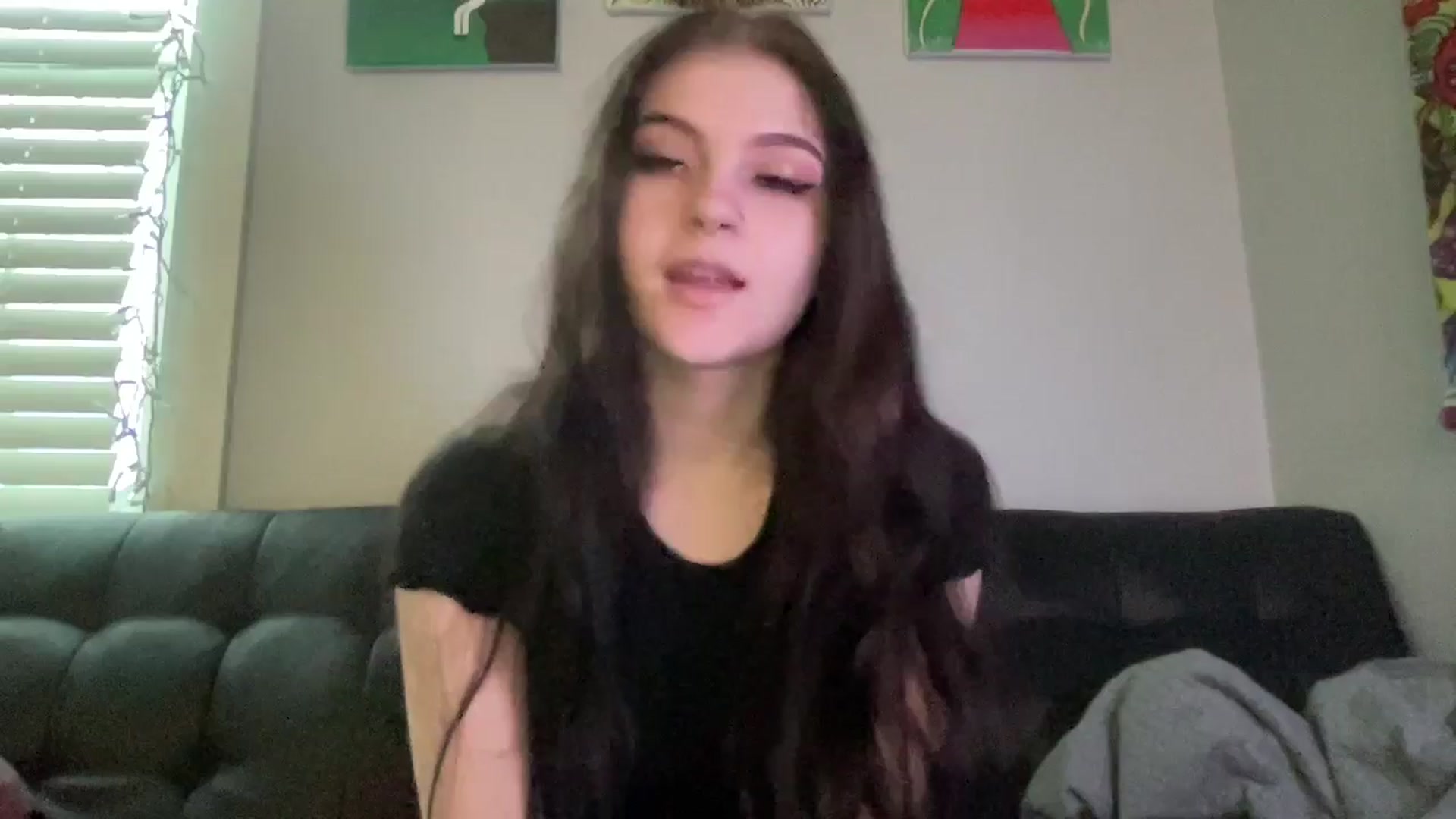 Gallery image thumbnail from Kyky_baby444's myfreecams stream on, 02/21/2025, 22:41 image 8 of 20