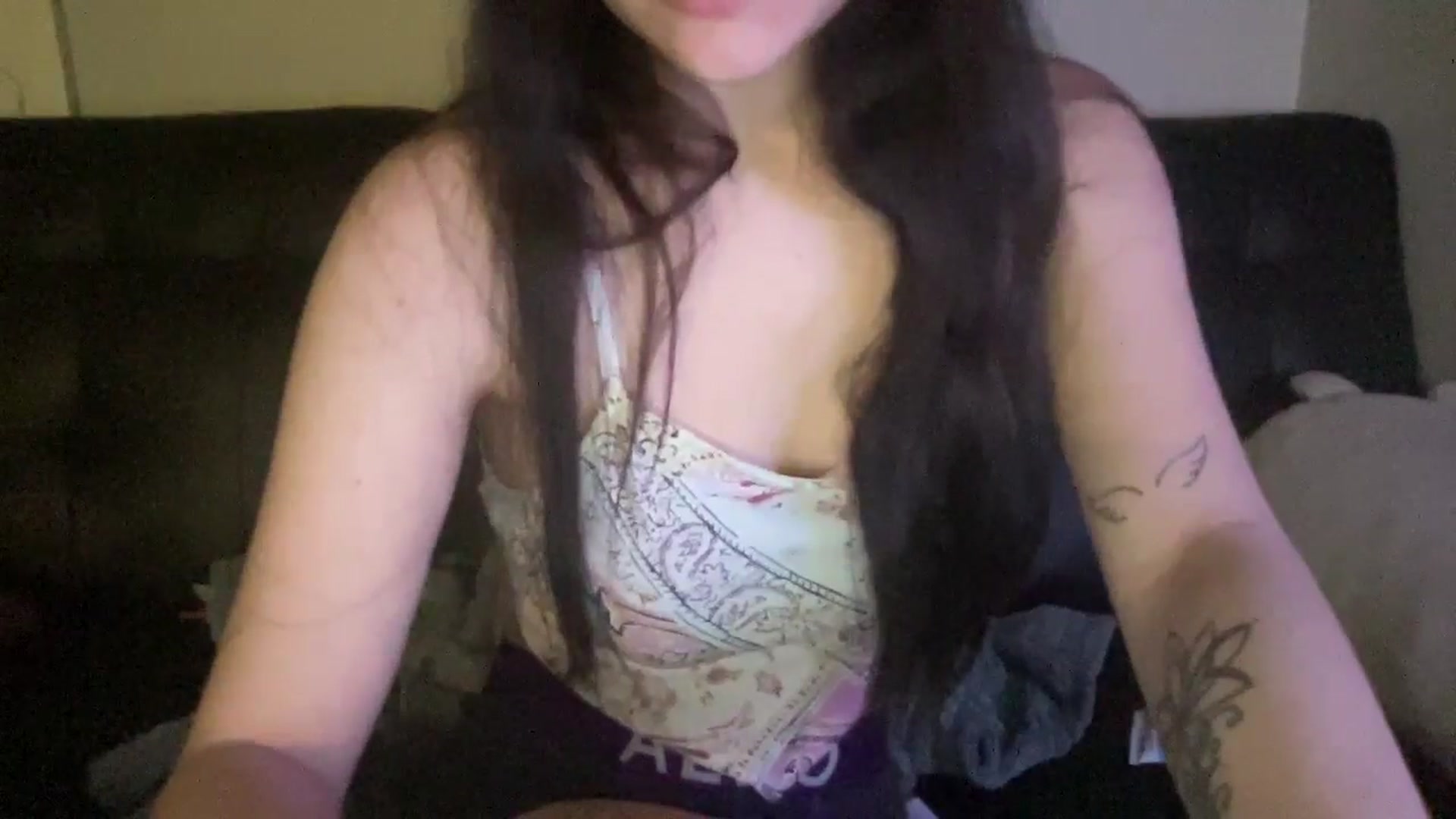 Gallery image thumbnail from Kyky_baby444's myfreecams stream on, 02/22/2025, 23:37 image 20 of 20