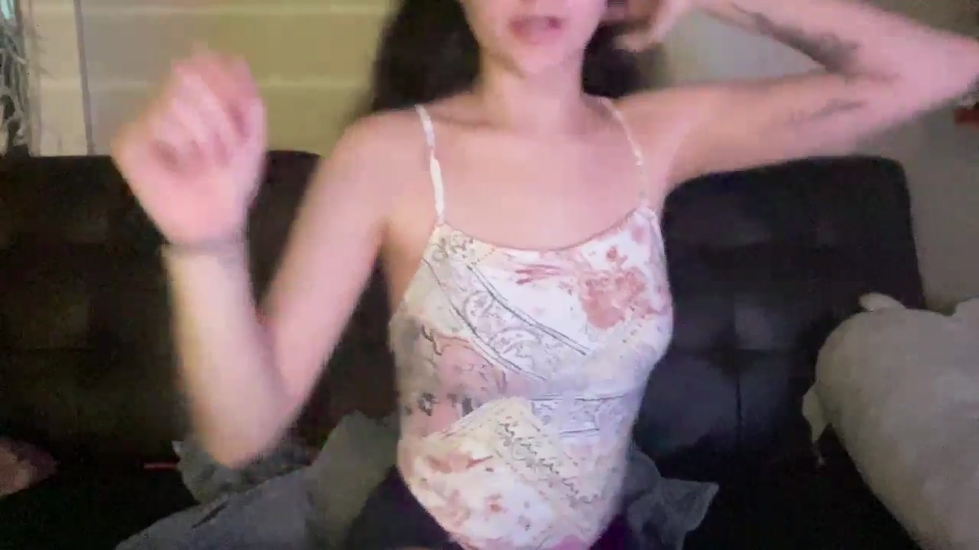 Gallery image thumbnail from Kyky_baby444's myfreecams stream on, 02/22/2025, 23:37 image 5 of 20
